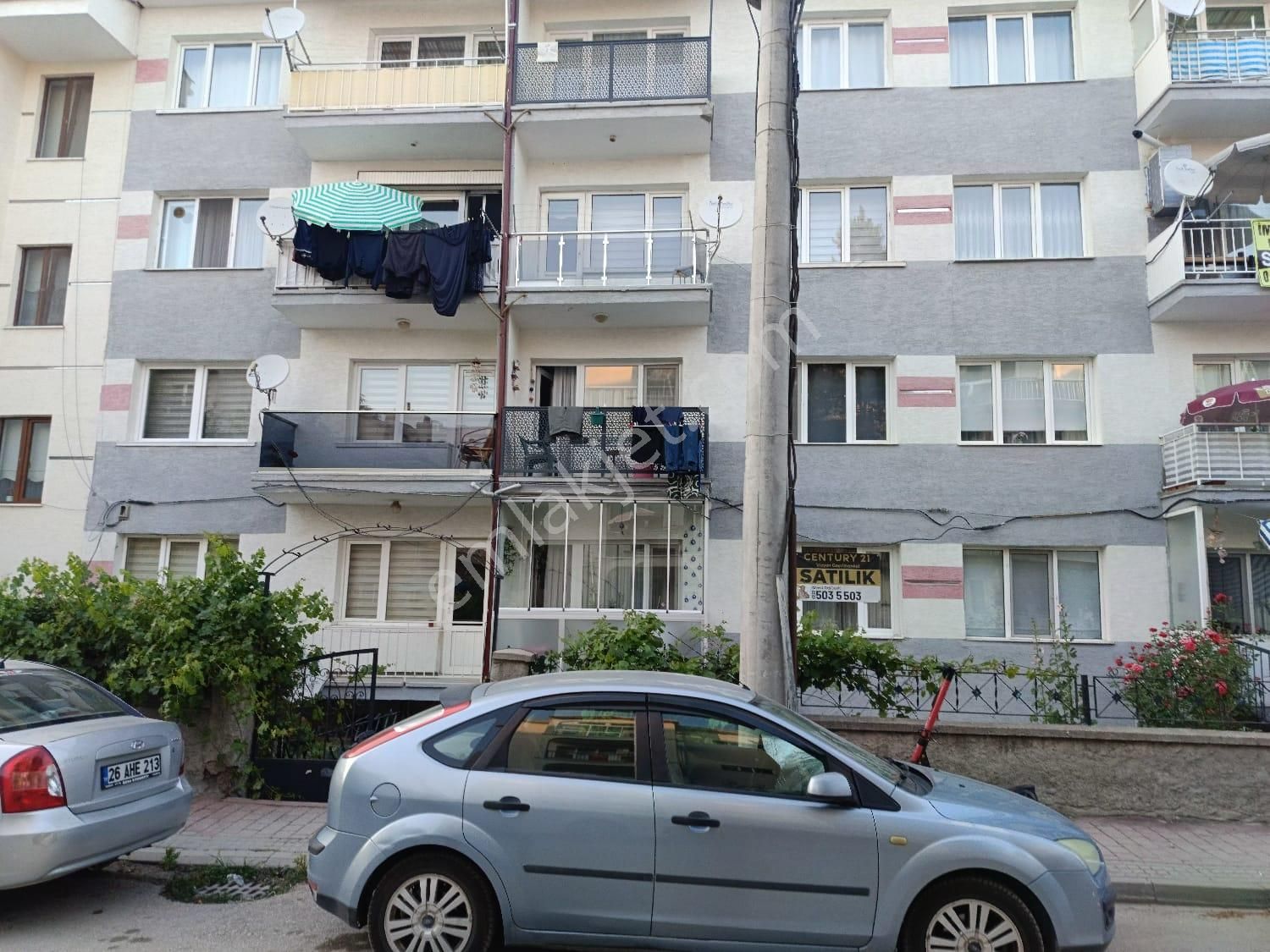 Century 21 Vizyon'dan Osmangazi Mahallesinde Satılık 2+1 Daire
