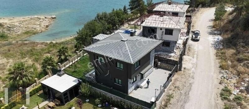 Sağlam'dan Göl Manzaralı 1. Sınıf İşçilik Ve Malzeme Yapılmış