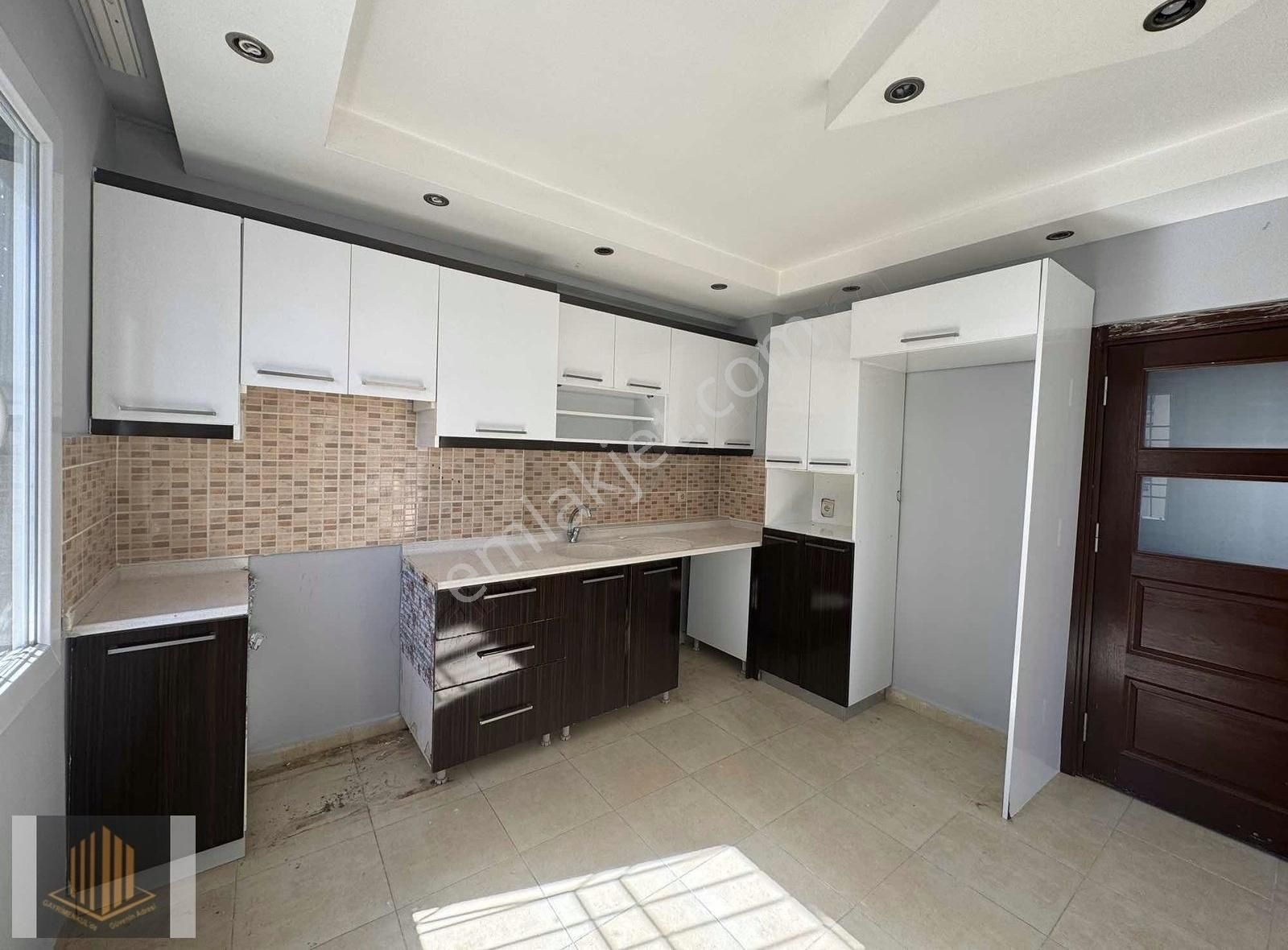 Sağlam'dan Bahçeşehirde Kaçırılmayacak 3+1 Kiralık Daire