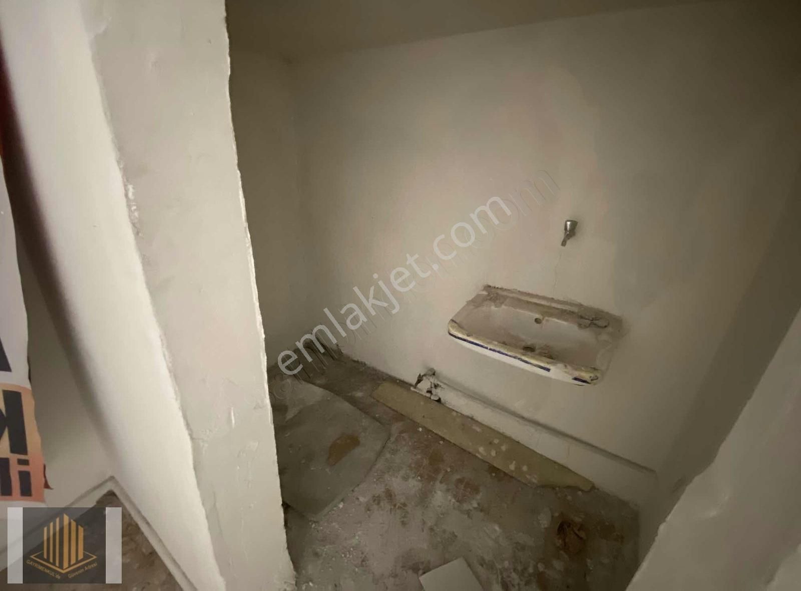 Sağlam'dan Yeşilevler'de Kiralık 55'metre Dükkan