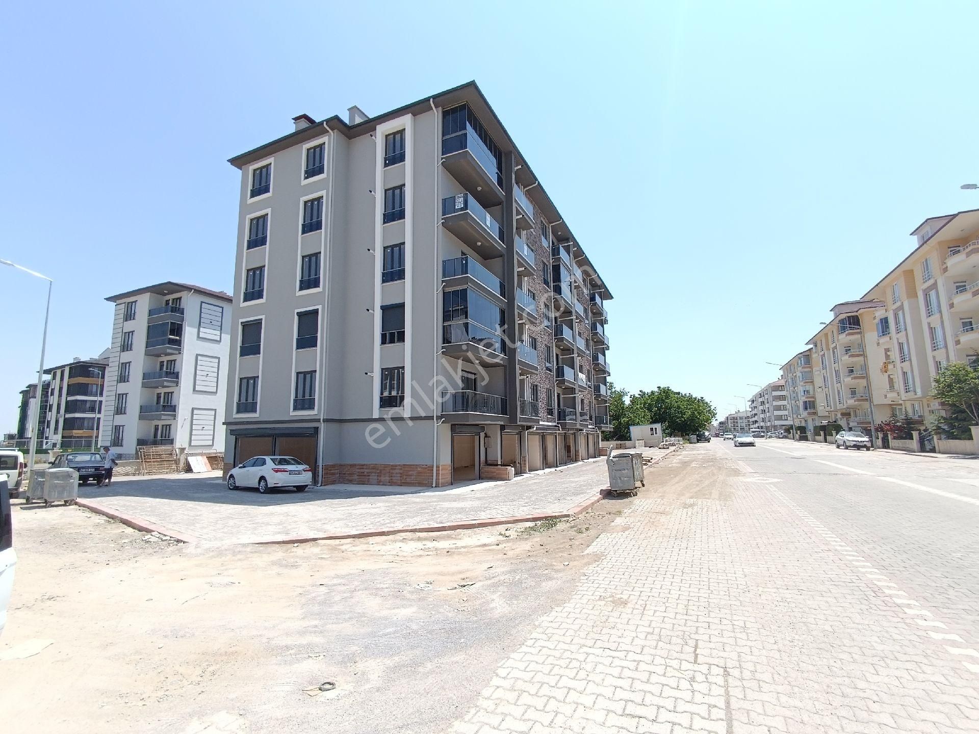 Birimden Satılık Yarenler Mahallesinde Araç Takaslı 1+1 Daire