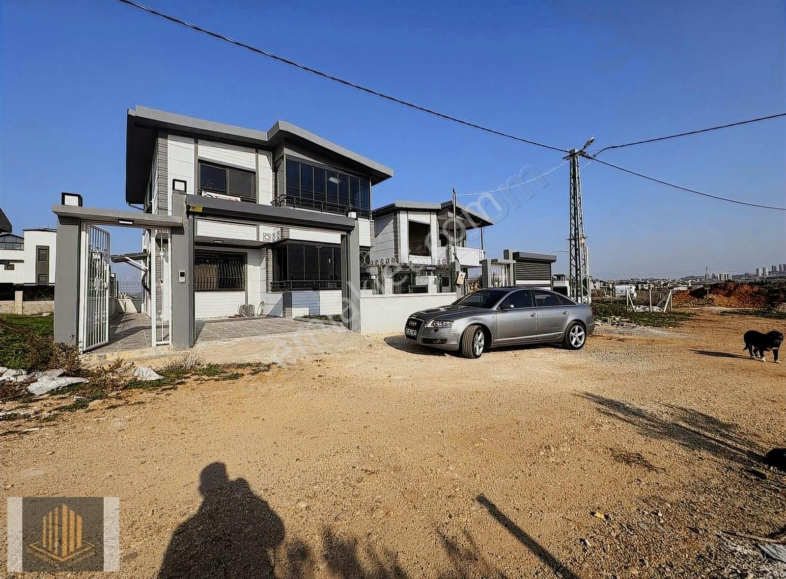 Sağlam"dan-göl-manzaralı Kelepir-villa