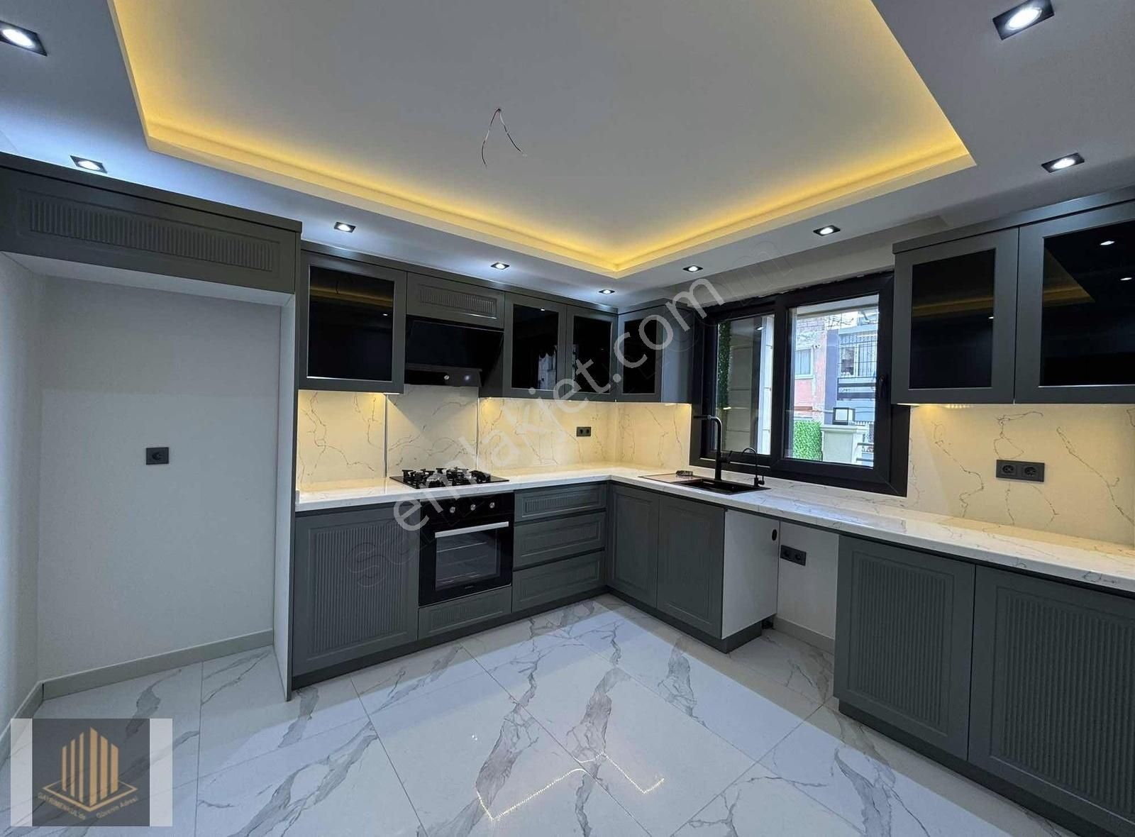 Sağlam'dan Belediye Evleri Triplex Lüks Masrafsız Bahçe Teras