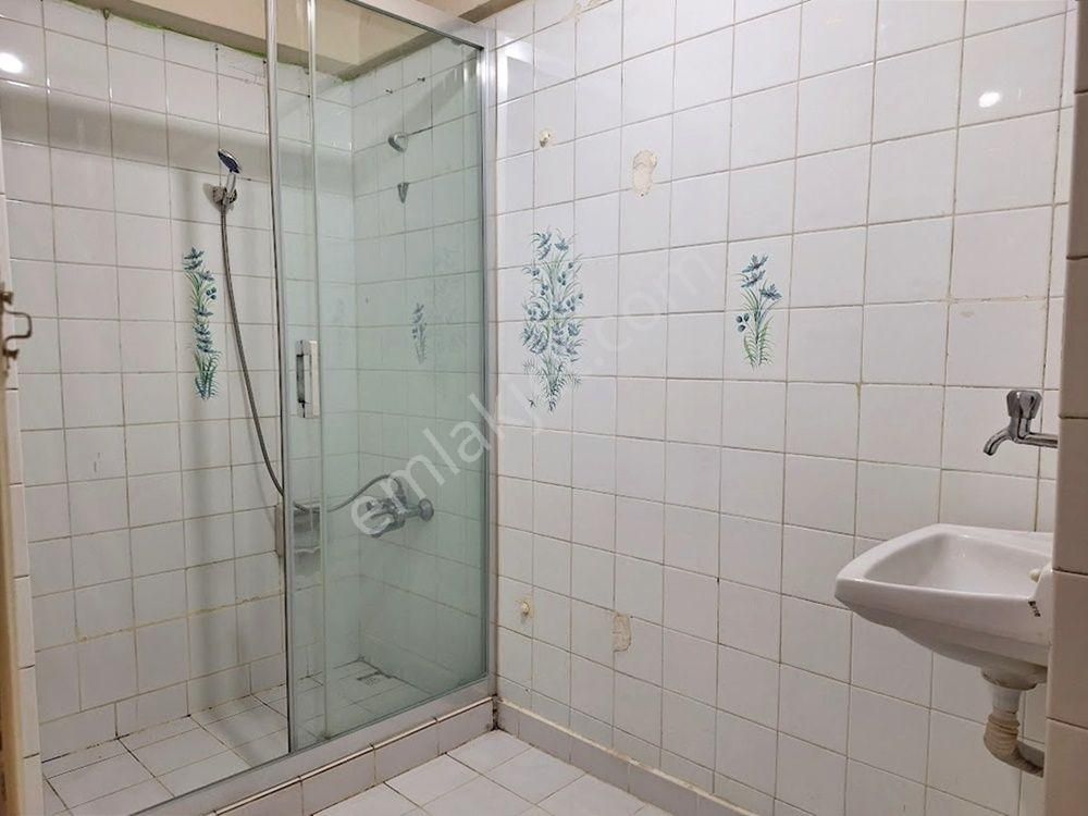 Adapazarı Merkezde Kiralık 3+1 Daire - Görsel 16