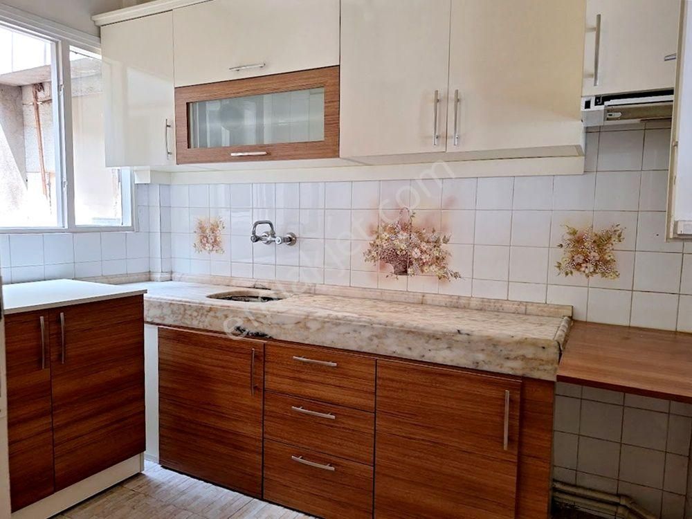 Adapazarı Merkezde Kiralık 3+1 Daire - Görsel 3