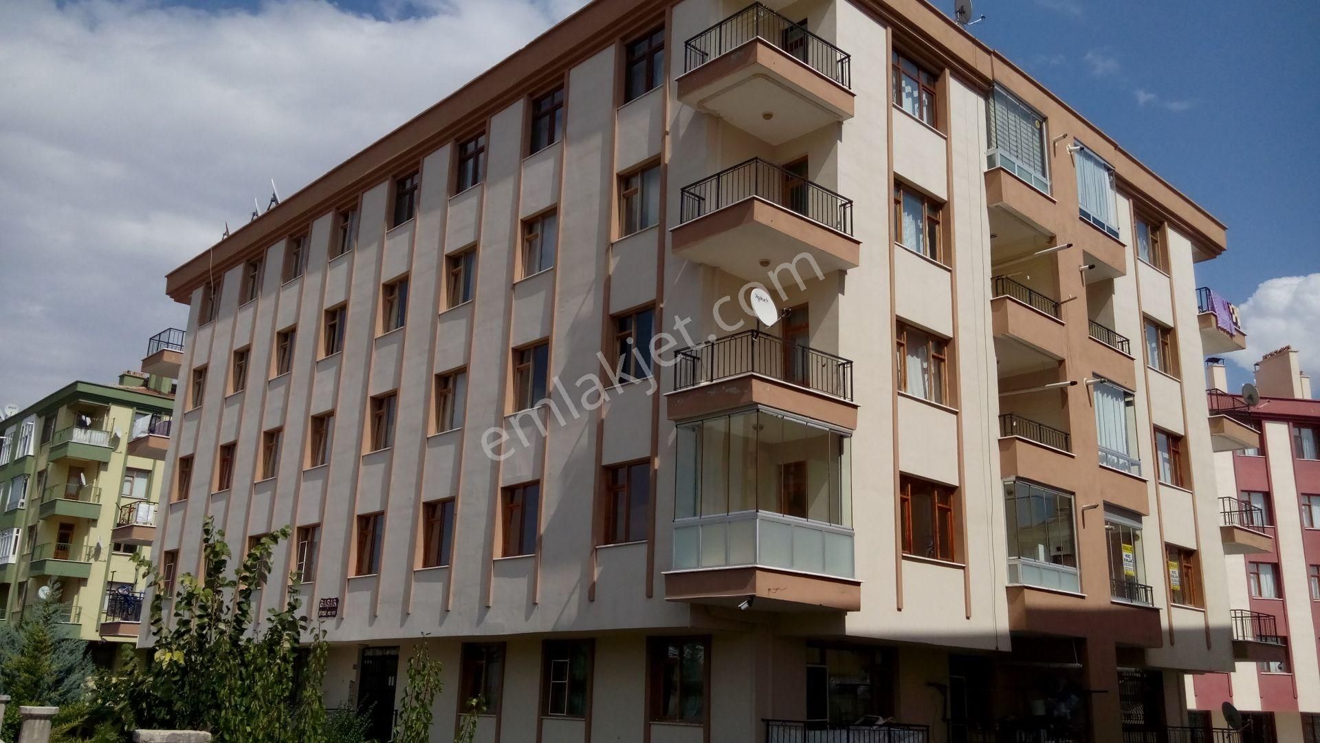 Sait Koç'tan Kiralık Selçuklu Kosova Mh.de Daire
