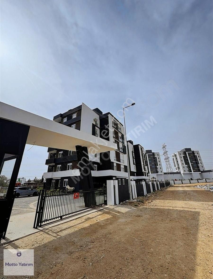 Habiblerde Site İçerisinde Sıfır 2+1 Satılık Daire