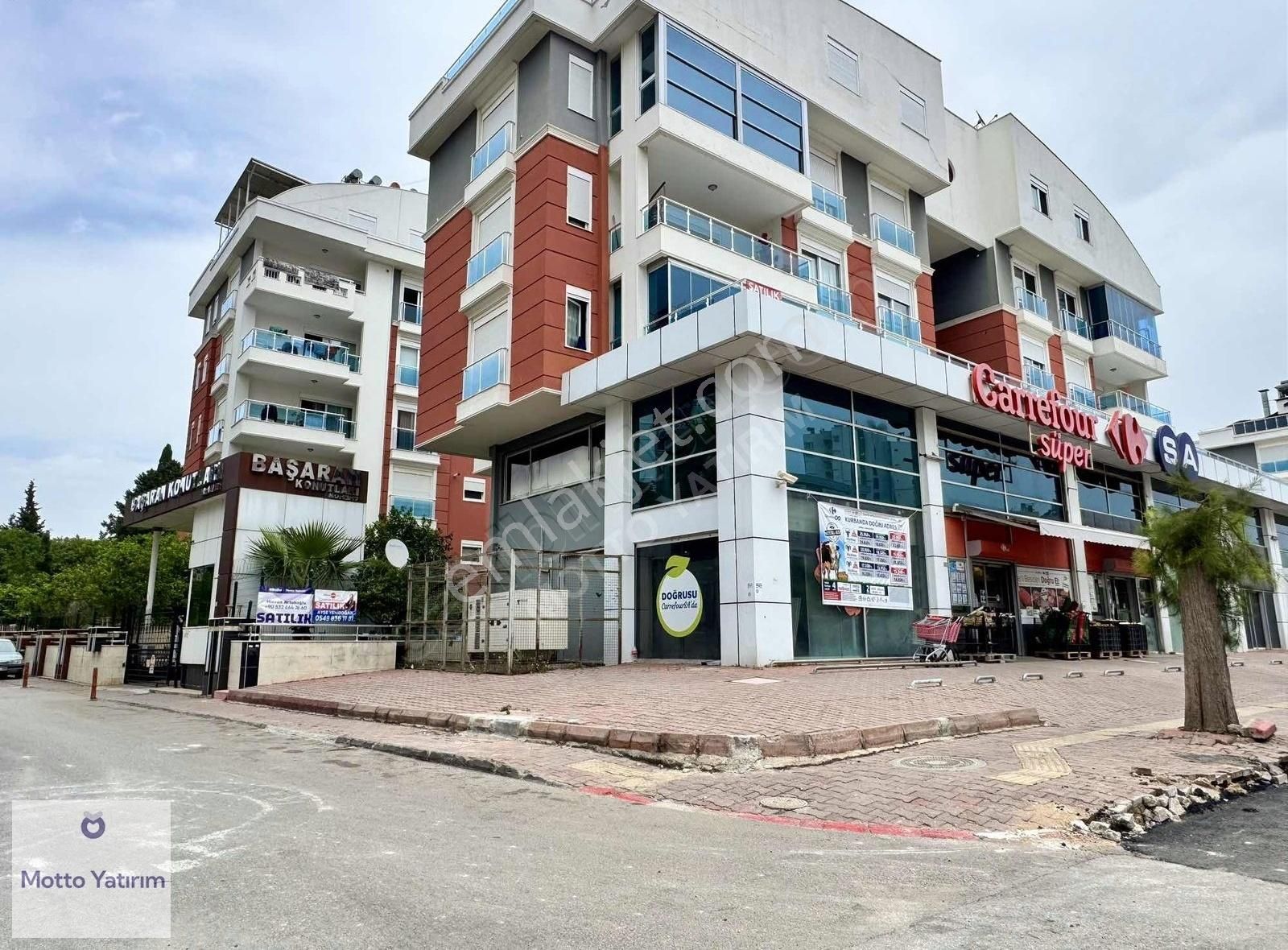 Meydankavaağı 12.cadde De Site İçerisinde Geniş 2+1 Bahçe Katı