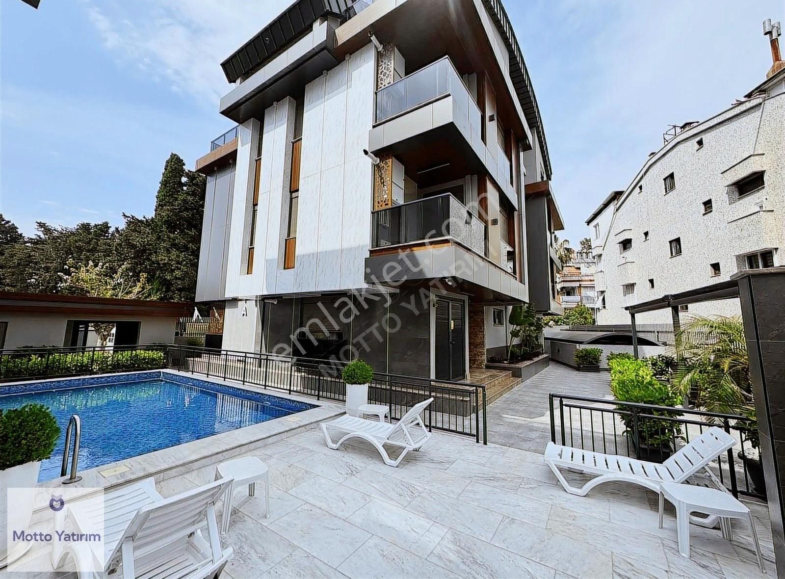Konyaaltı Sahiline 300 Mt Kiralık Lüks 1+1 Rezidans