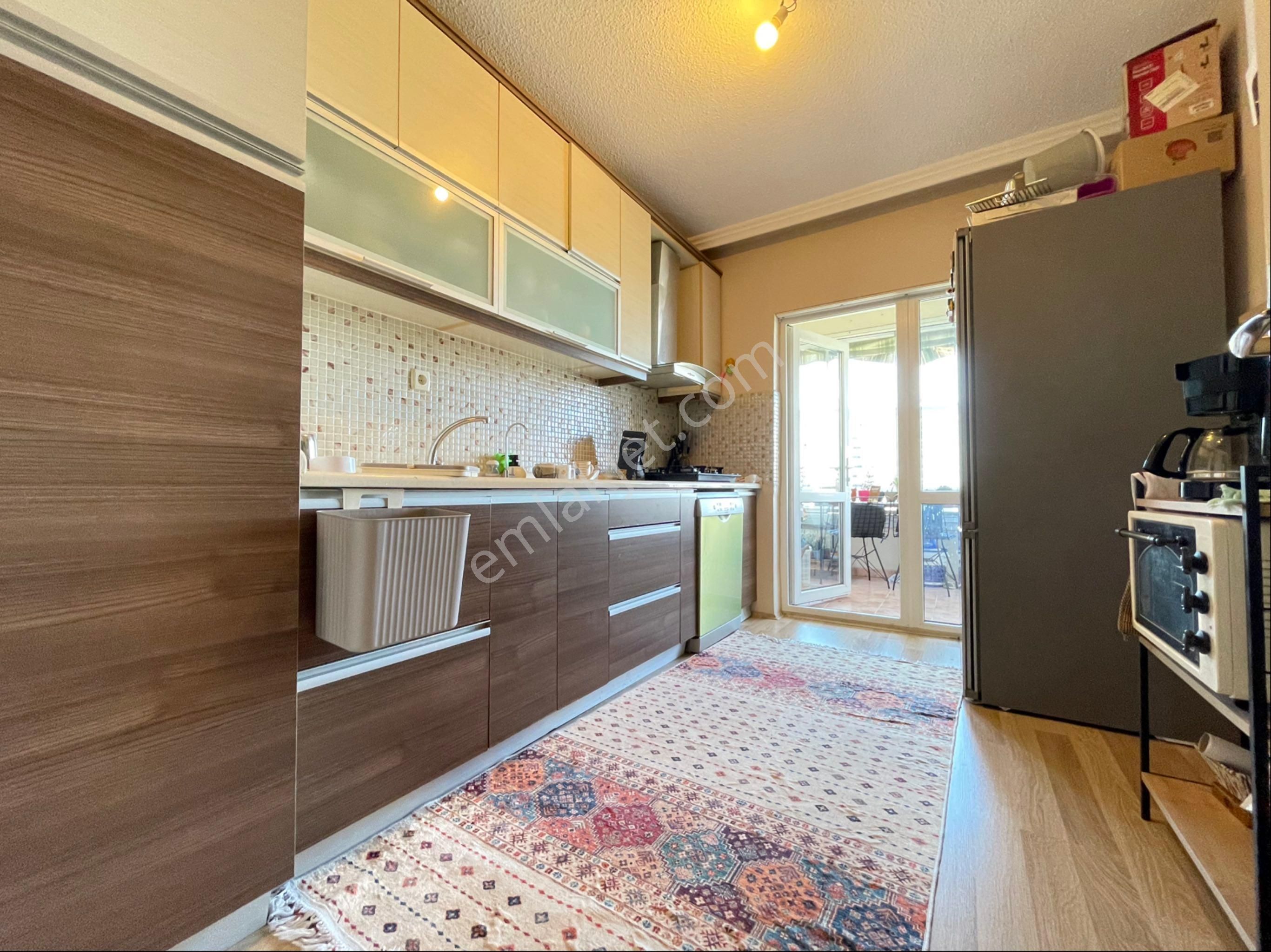 Eryaman 1. Etapta Site İçerisinde Manzaralı Önü Açık Satılık Daire