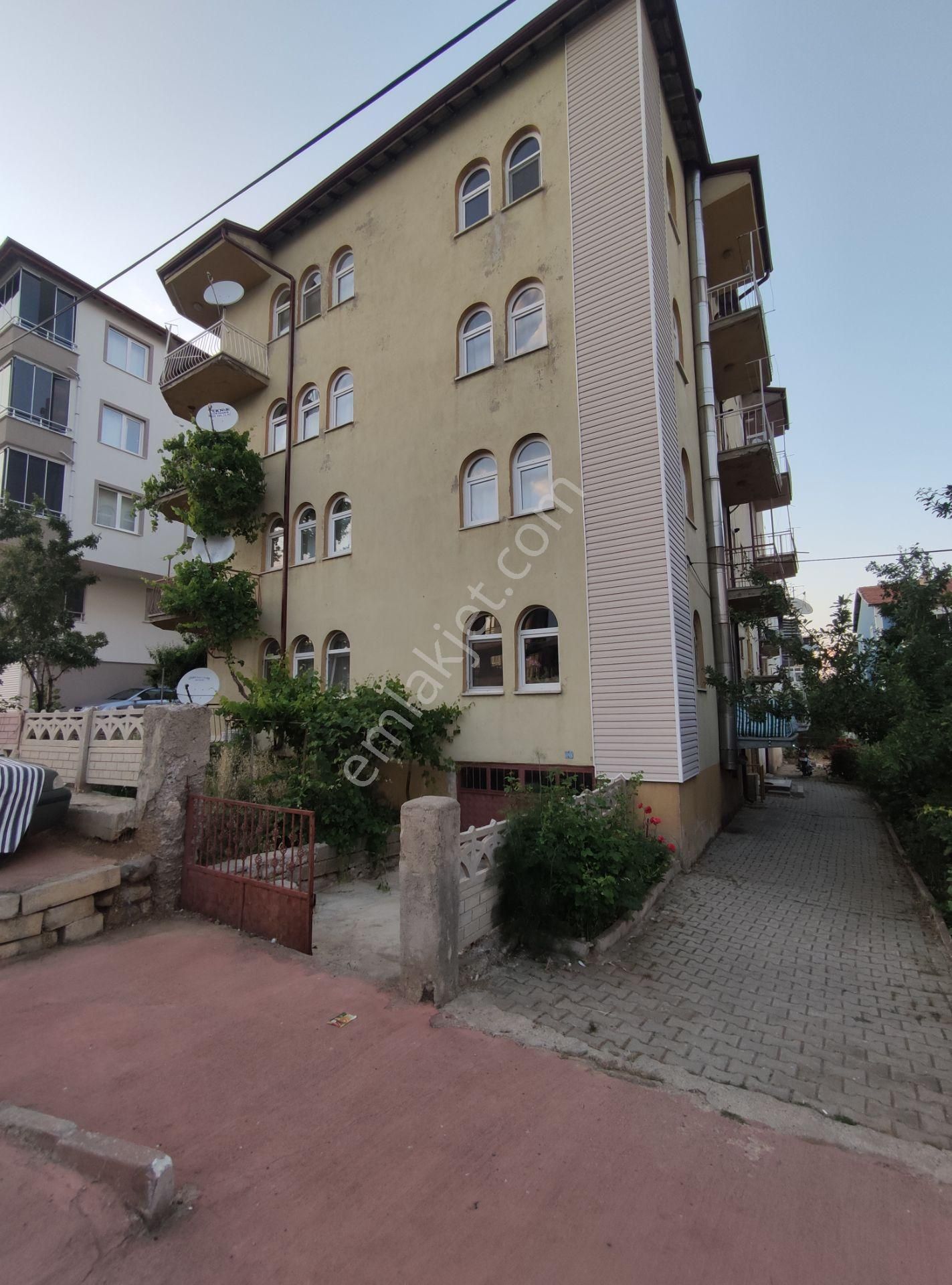 Konya Seydişehir Alaylar 2. M. Satılık Daire 3+1 Kombili 4.k 3 Cephe 2 Balkon