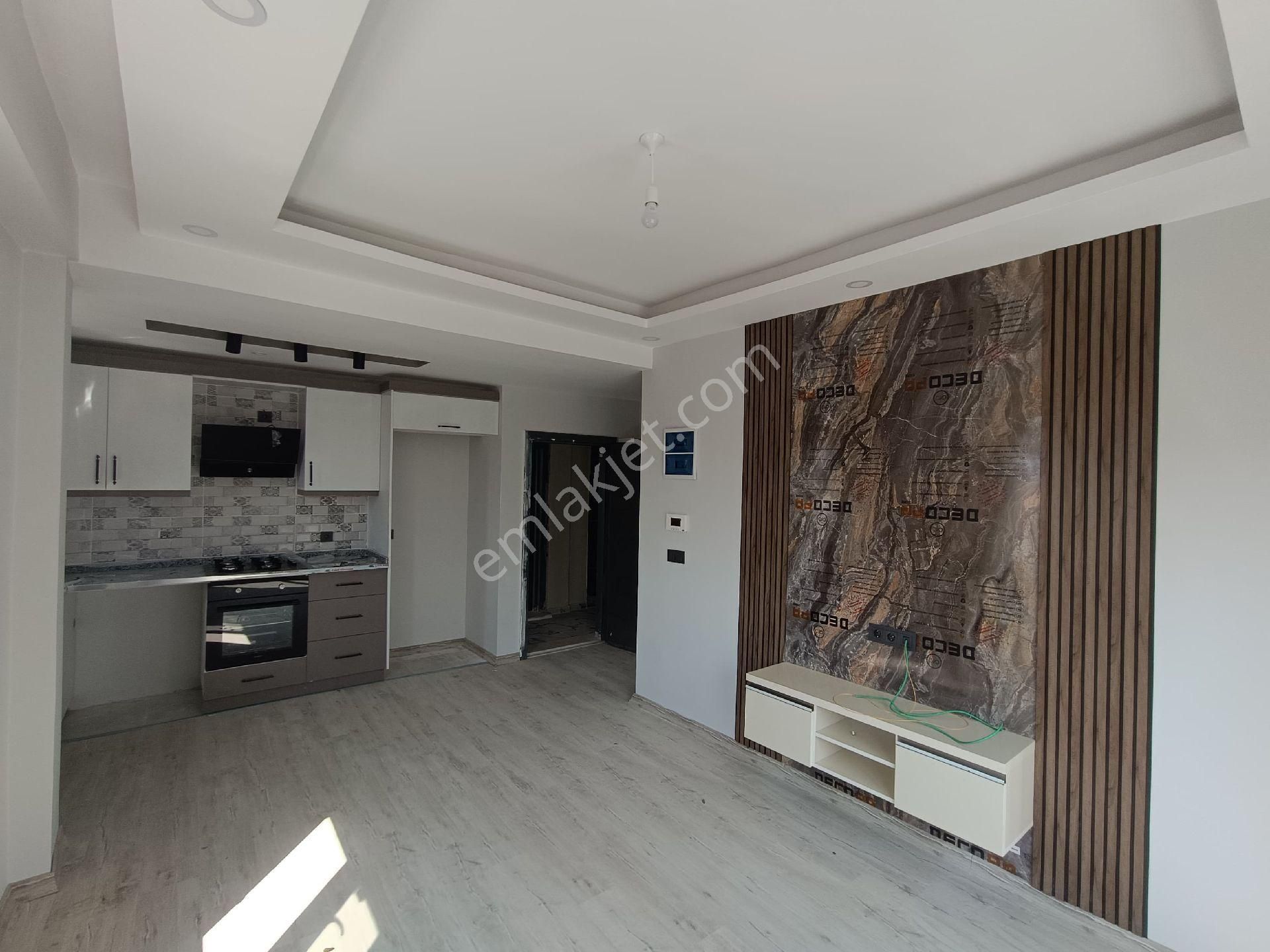 Adana İncirlikte Satılık 1+1 Geniş Diare