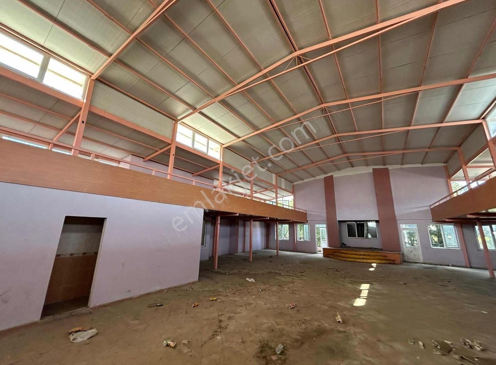 Gizem'li Emlak'dan Kiralık Düğün Salonu