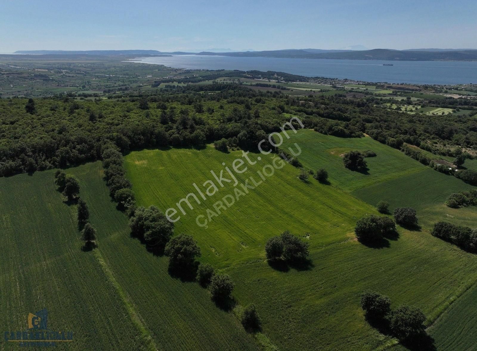Çanakkale Lapseki Kangırlı Köyü Manzaralı Satılık 15.588m2 Tarla