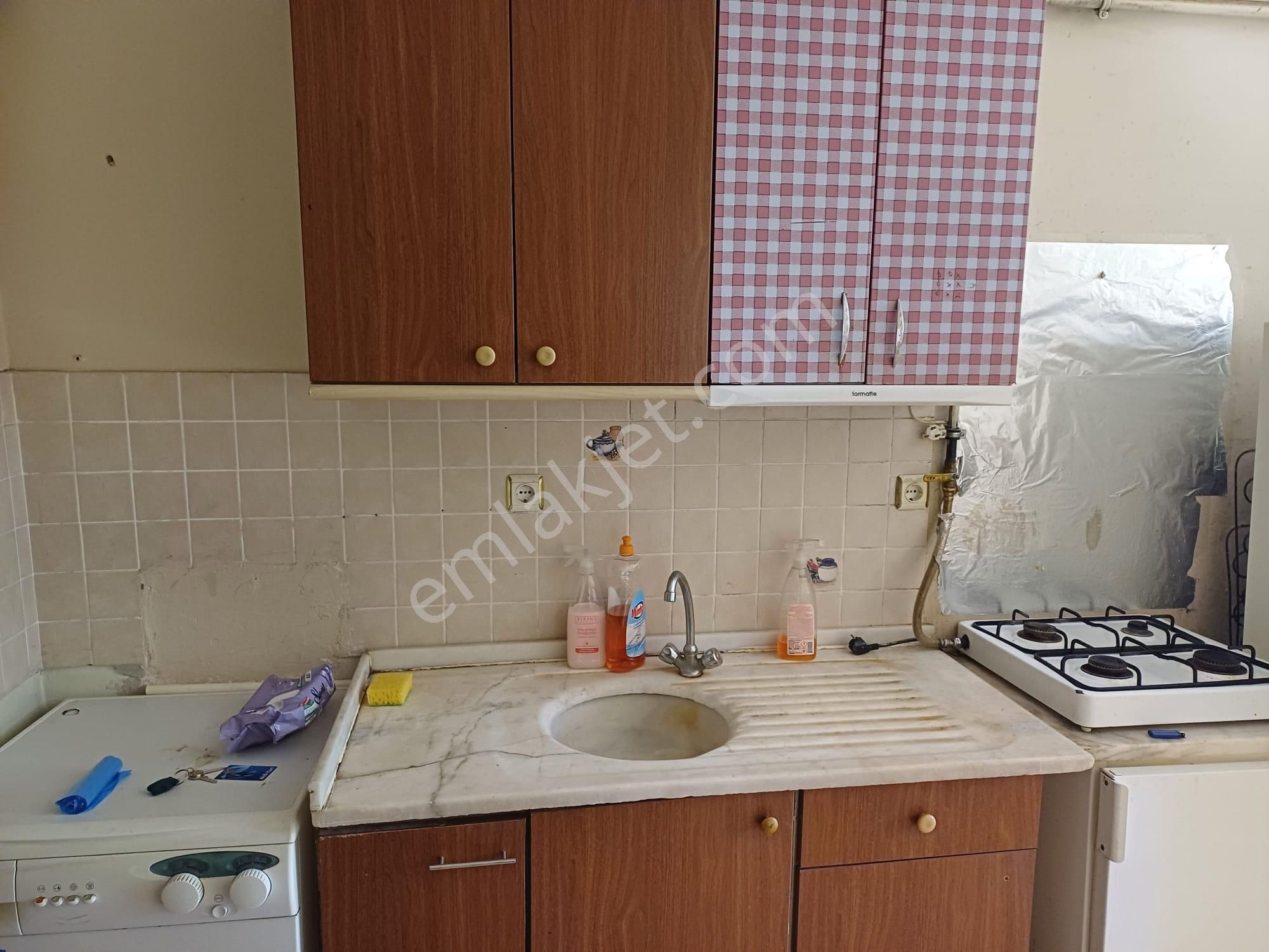 Nil Emlak Gayrimenkulden Bahçelievlerde 50m2 1+1 Daire