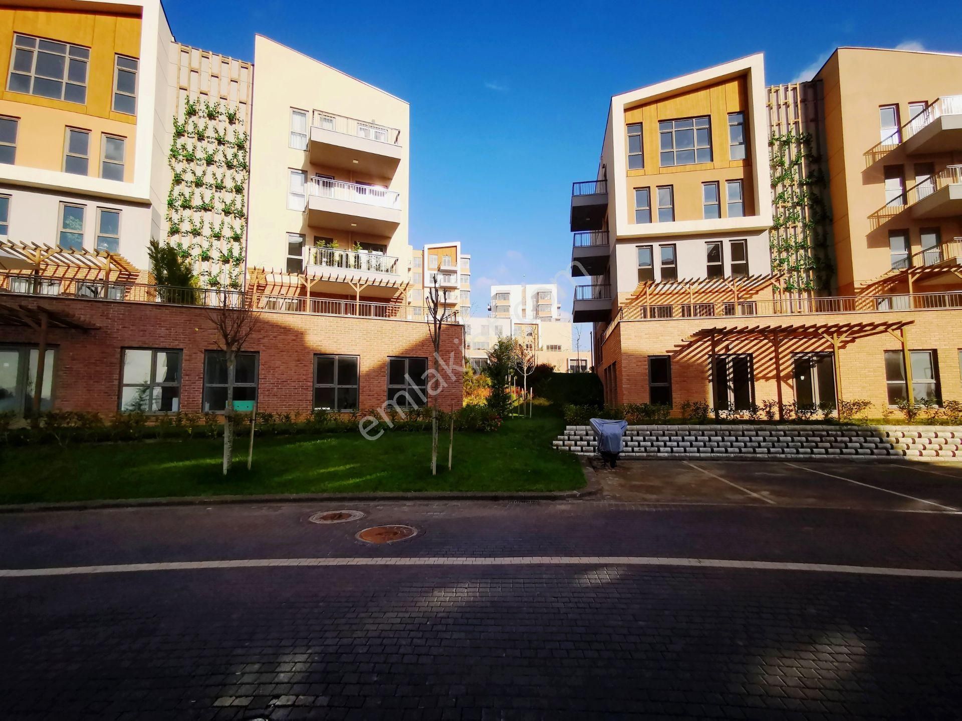Çekmeköy Nef Ormantepe'de 60m2 Balkonlu Güney Cephe Satılık 1+1
