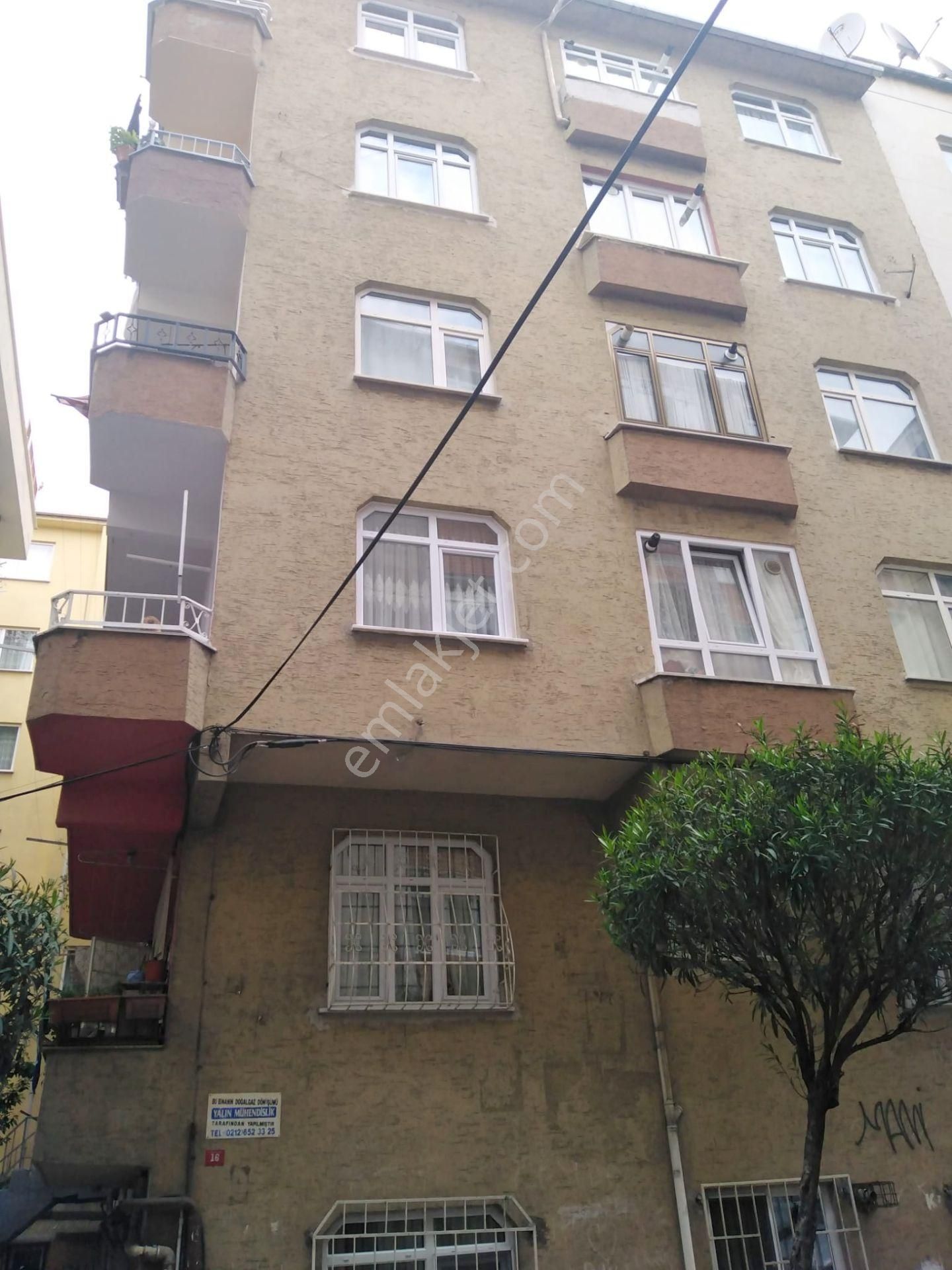 Yıldız Dan Metrobüse Yakın Kredili 2+1 Ara Kat Daire