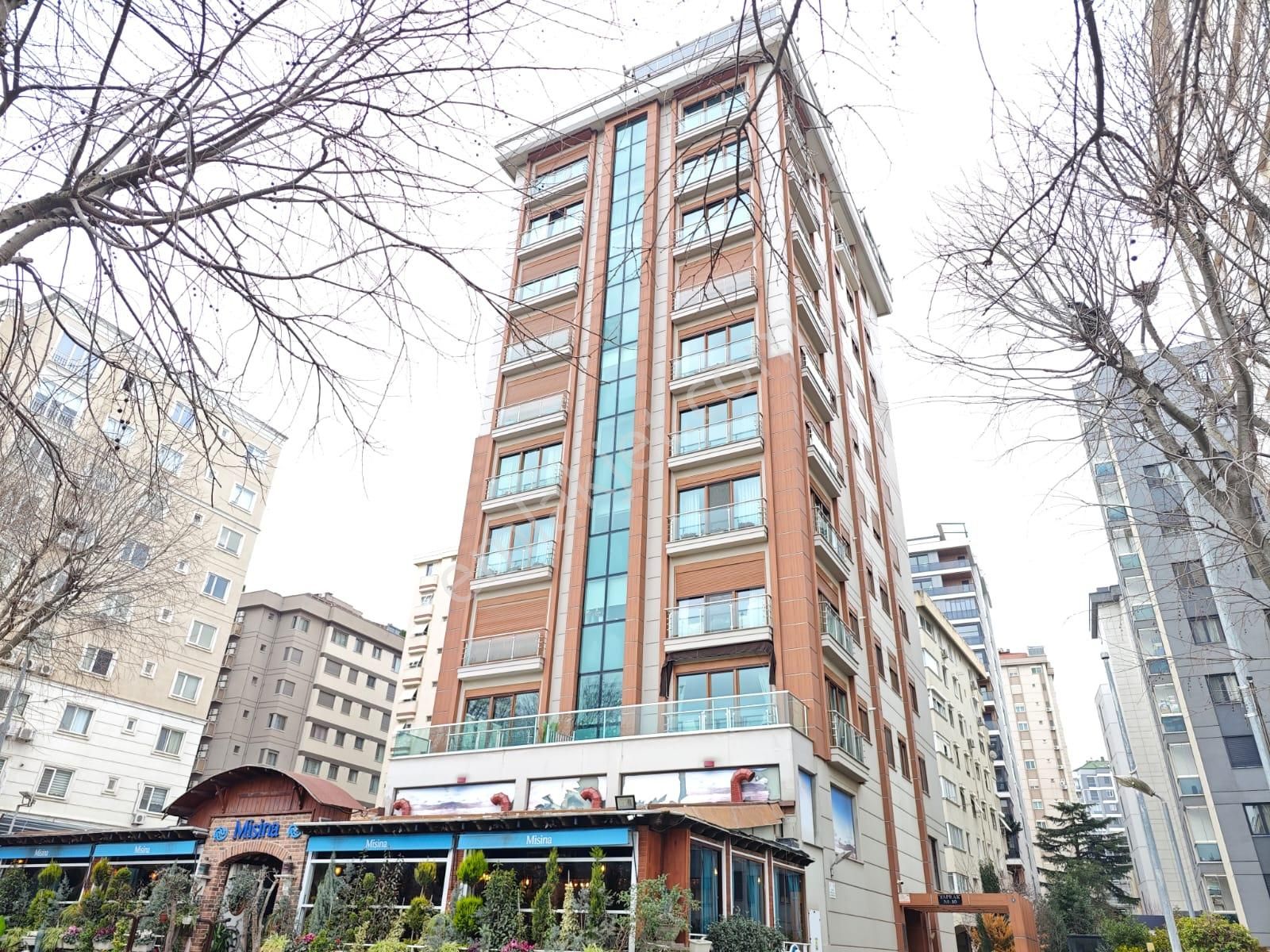 ▃artemin▃caddebostan 60.yıl Parkı Manzaralı 1.kat 120m² 2+1 !