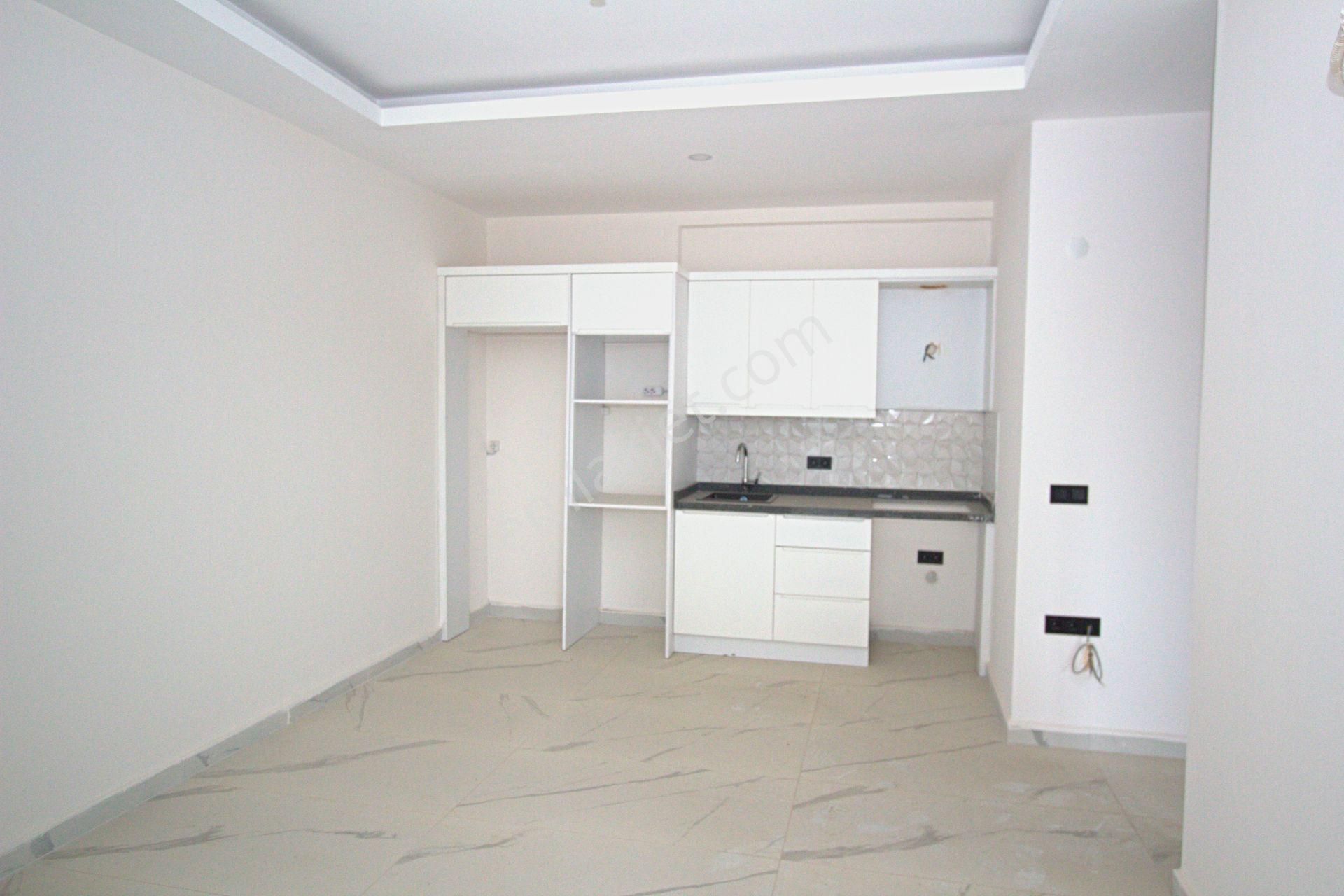 Alanya Mahmutlar Avm Ye 200m. Siteiçi Sıfır 1+1 Daire