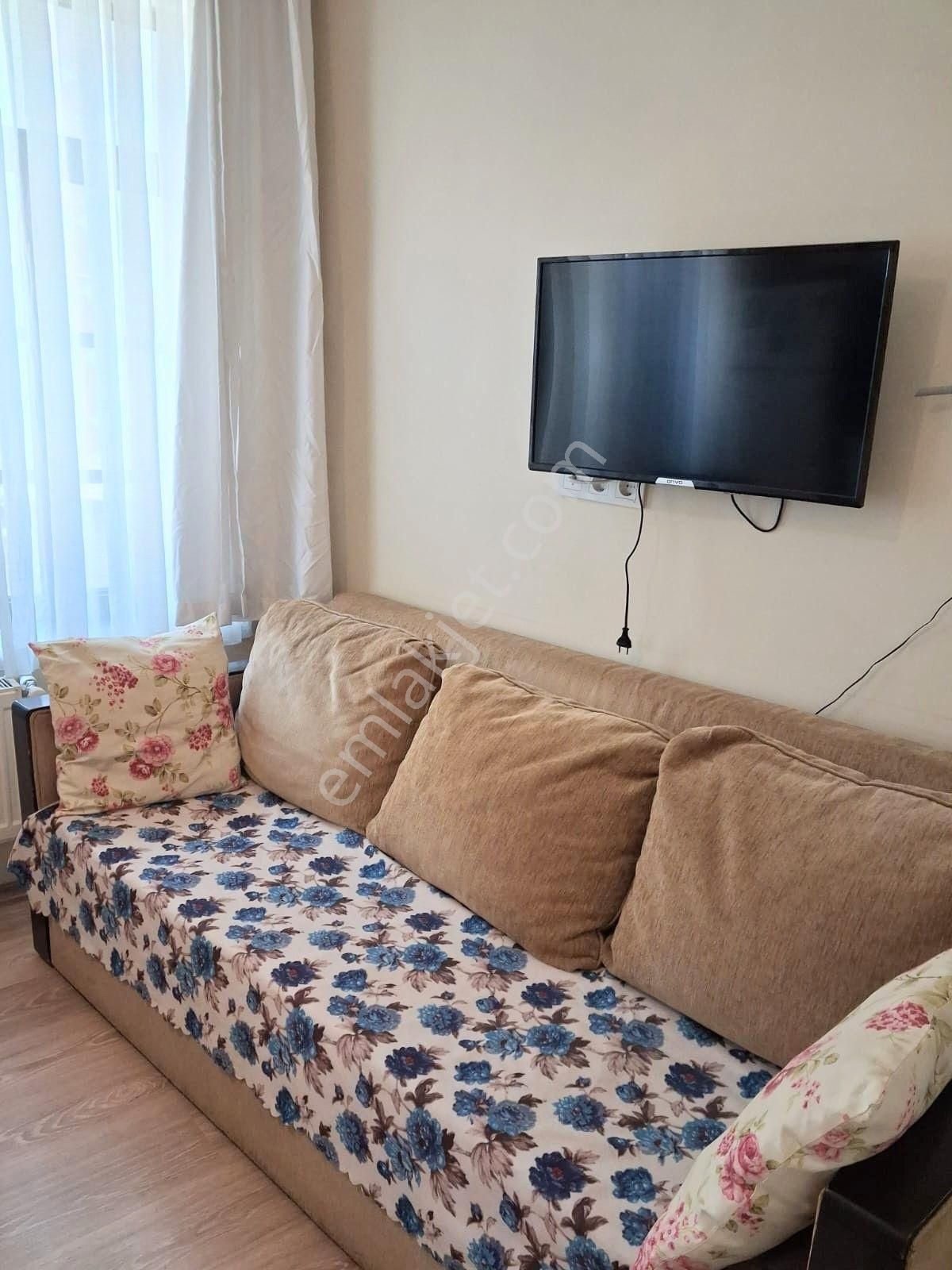 Beyoğlu Taksim Meydanında Yakın Turan Caddesi Eşyalı 1+1 Doğalgazlı Daire