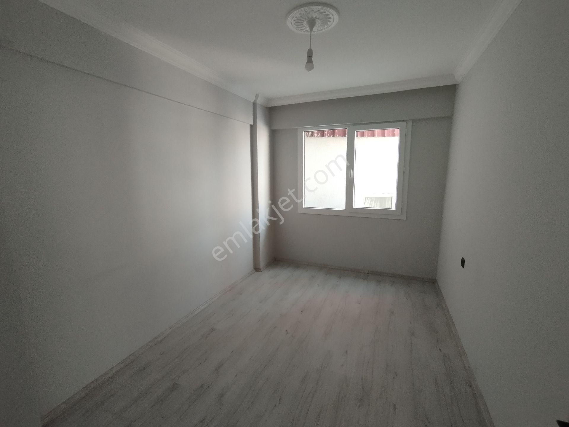 Aydın Söke Yenicami Mah. Doğalgazlı Açık Mutfak Satılık 2+1 Daire - Görsel 4