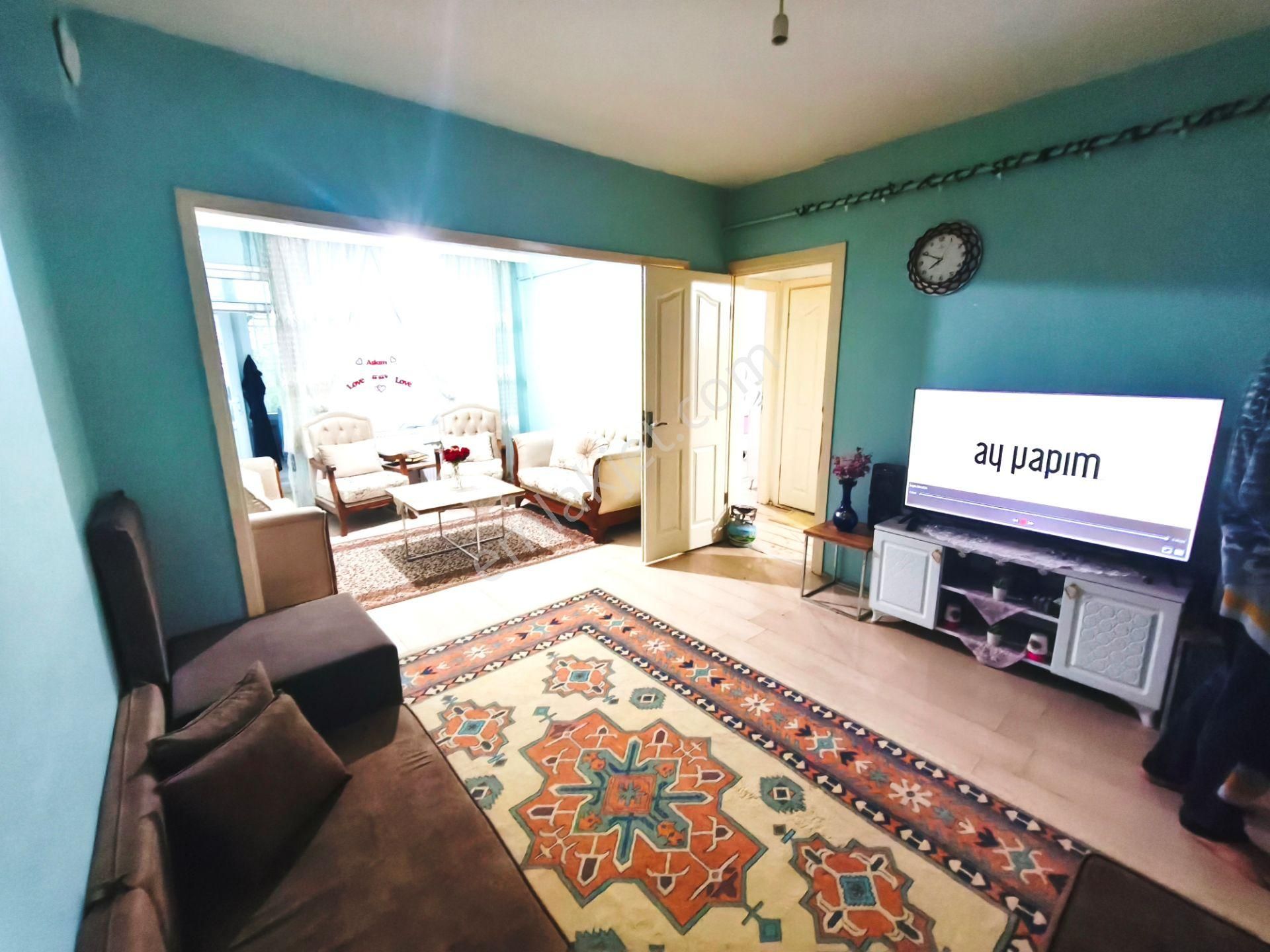 Eyüp Nişancı A.şerefbey 2+1 , Düz Giriş , Krediye Uygun , Bahçeli Daire
