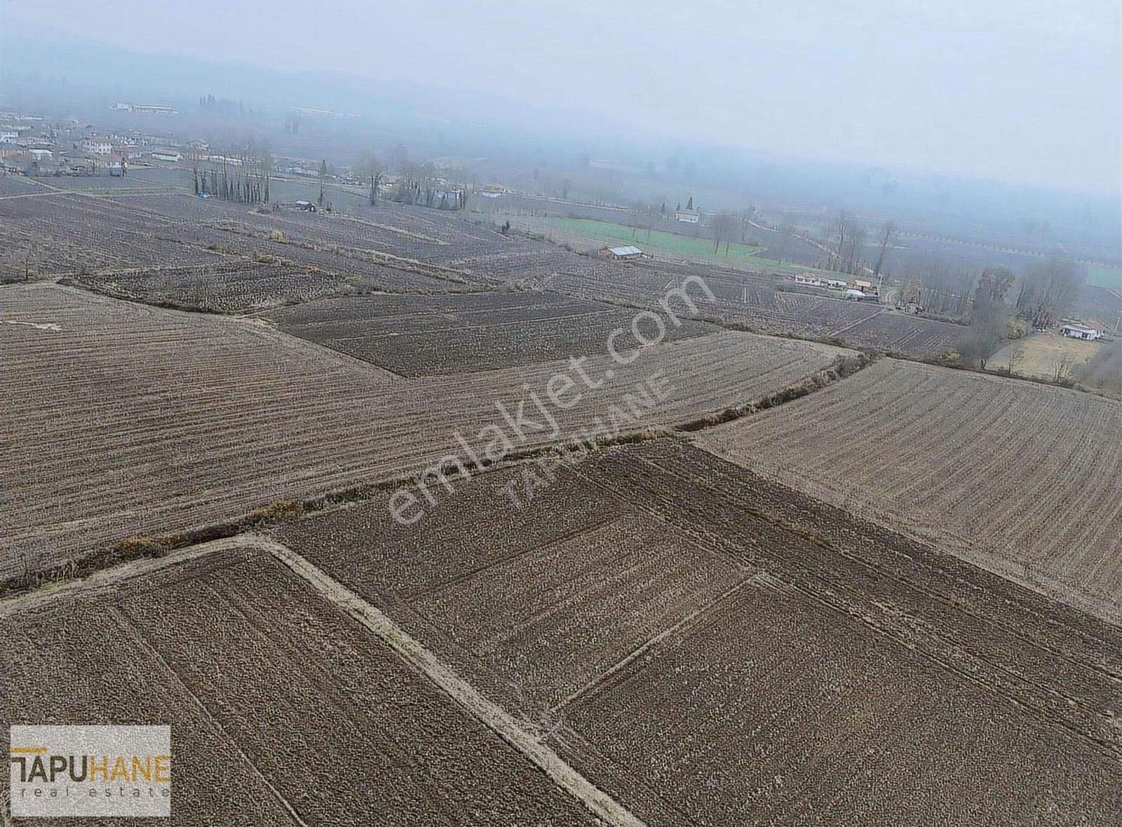 Tapuhaneden Tuzak Mah. De 1078 M2 Satılık Arsa !!