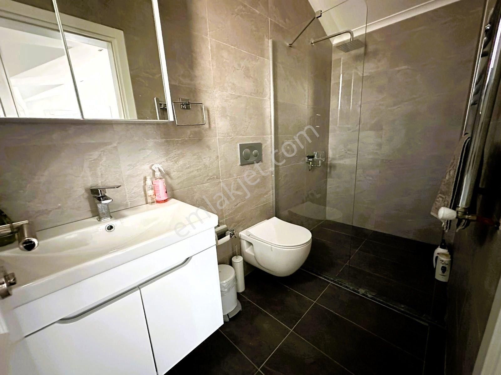 Ovacık'da Özel Havuzlu Bahçeli 6+1 Satılık Villa - Görsel 23