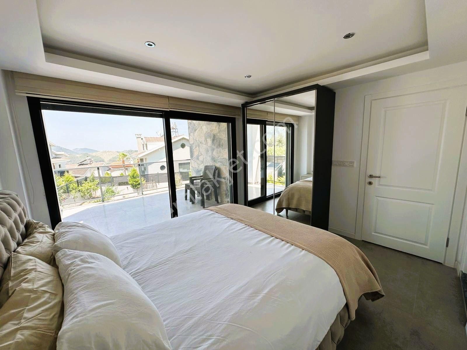 Ovacık'da Özel Havuzlu Bahçeli 6+1 Satılık Villa - Görsel 33