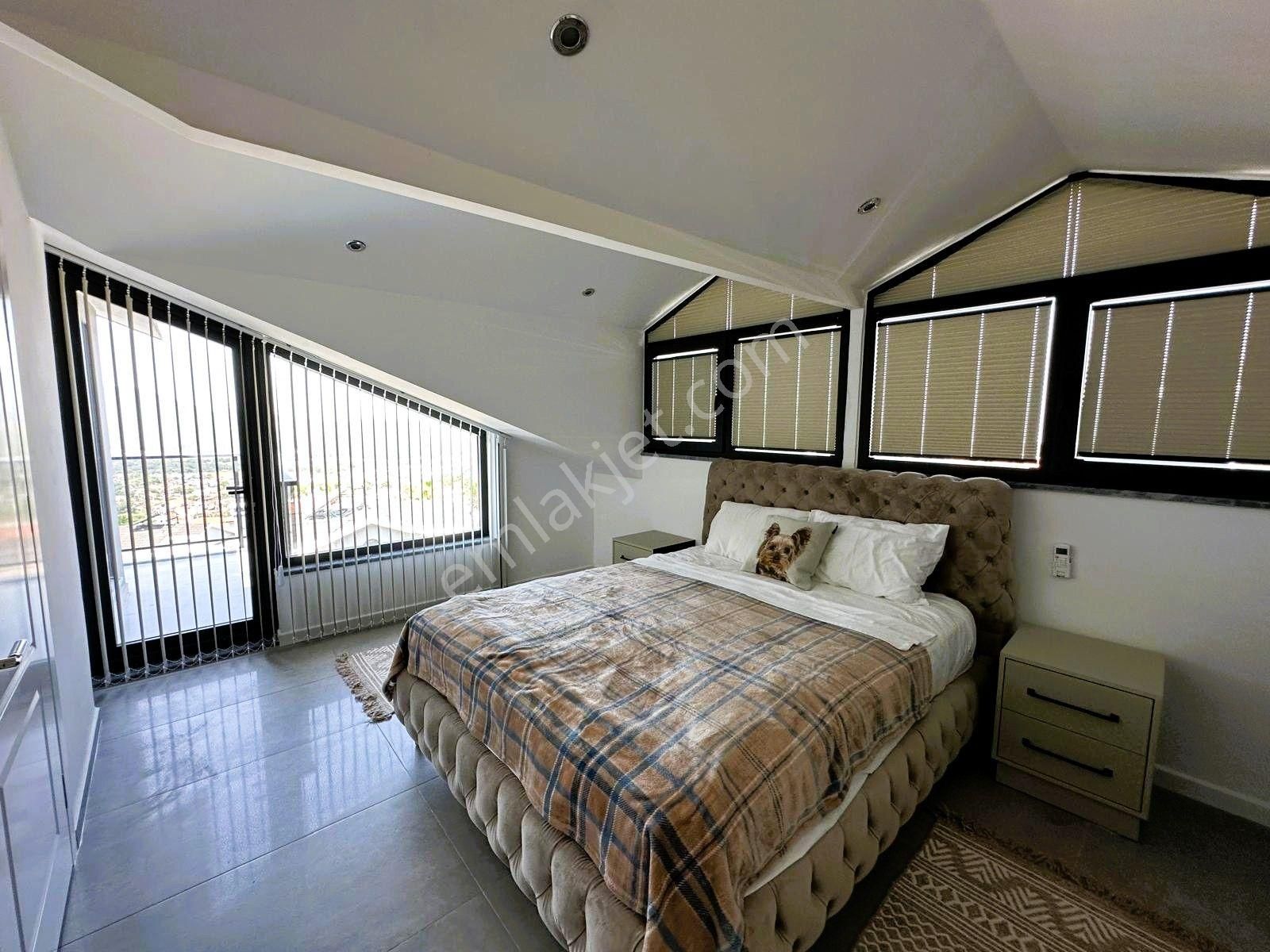 Ovacık'da Özel Havuzlu Bahçeli 6+1 Satılık Villa - Görsel 6