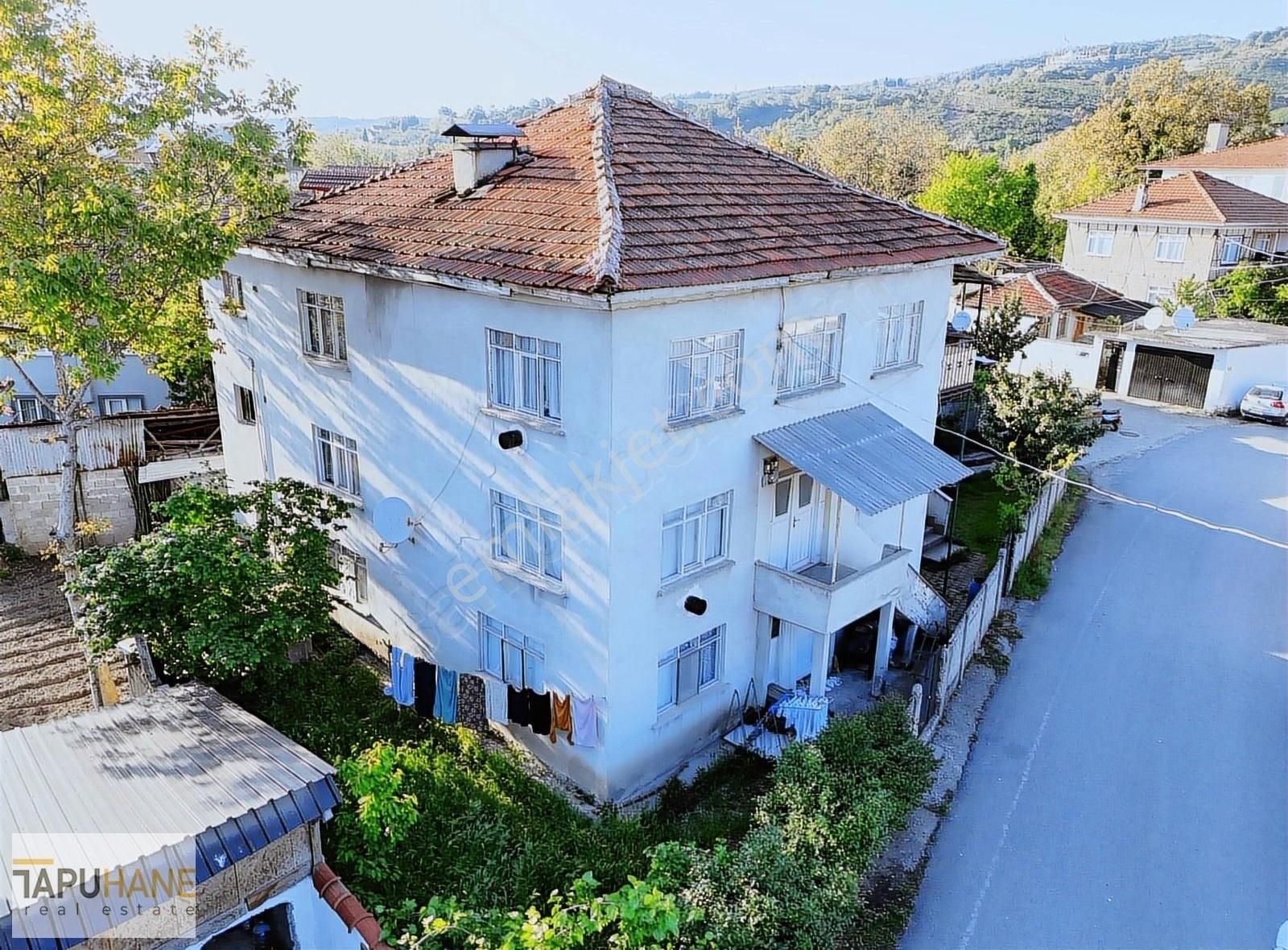 Tapuhane'den Dereboğazı Mahallesinde Satılık Müstakil Ev