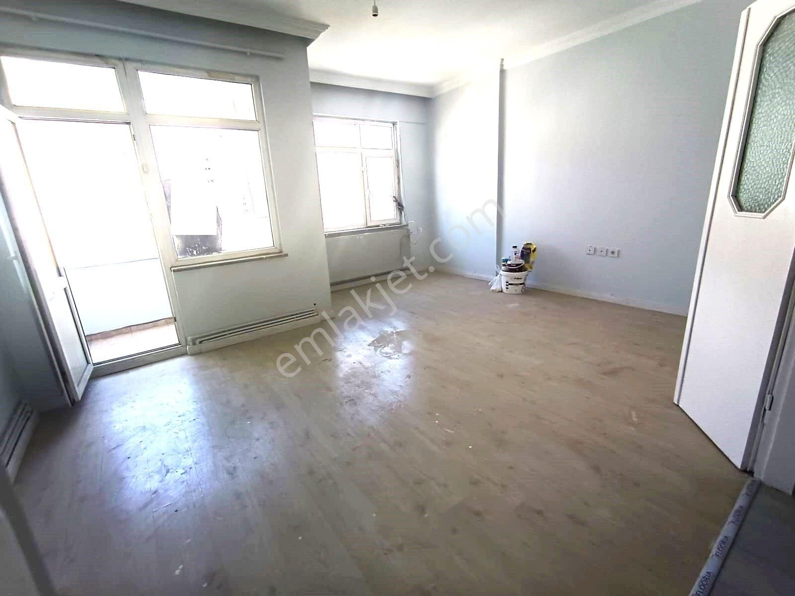 Satılık Daire Pendik Esenyalı Mahallesi