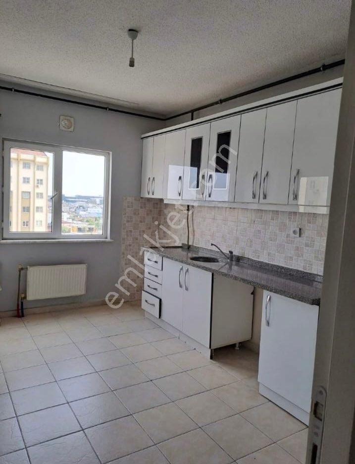 Yeşiloba’da Geniş 3+1 Merkezi Konumda Cazip Fiyatlı Daire!
