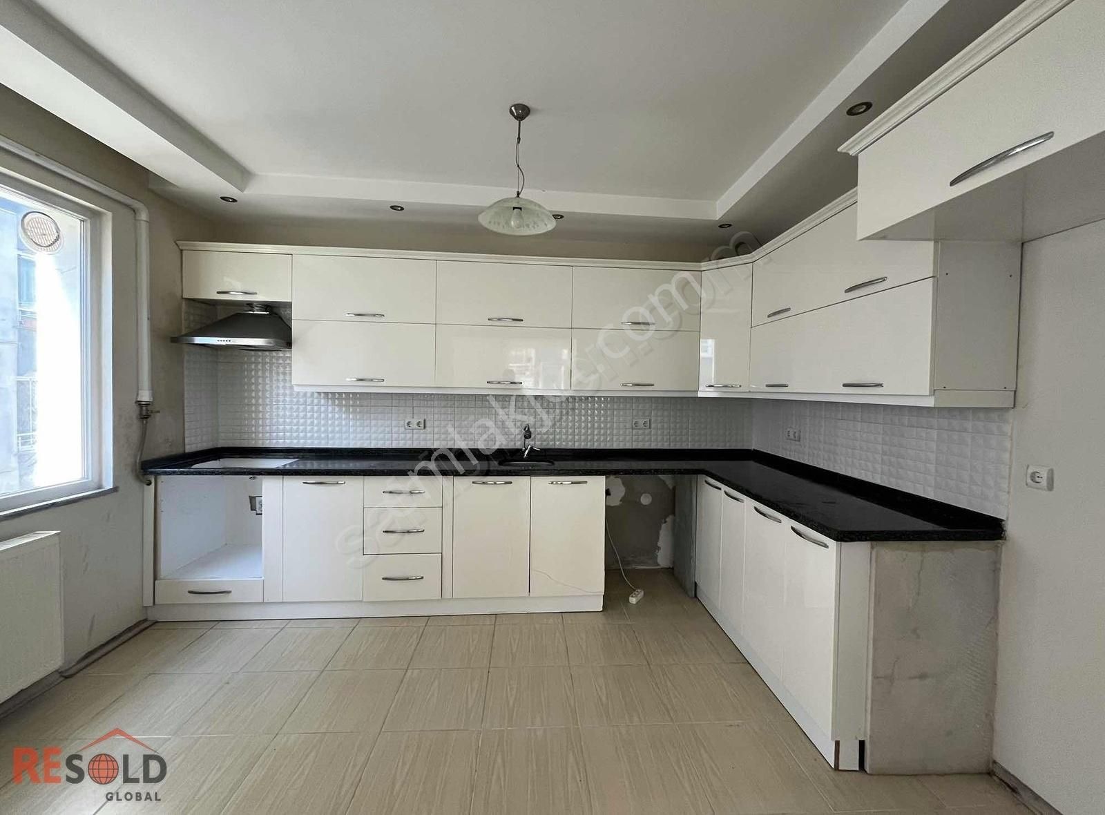 Global Resold Dan Atatürk Mahallesinin 2+1 Kiralık Daire..!