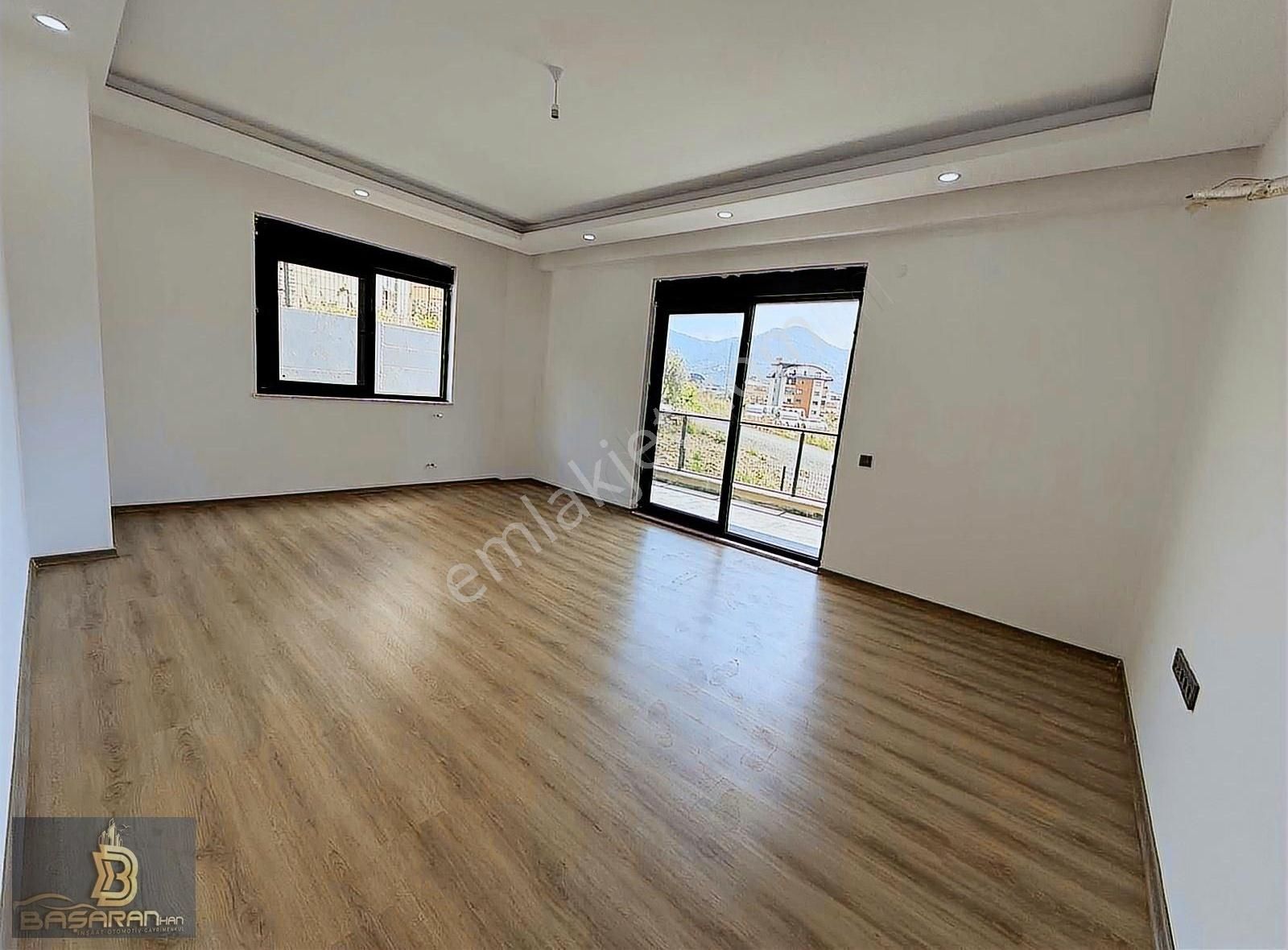 Alanya Çıplaklı Mah. 2+1 Ayrı Mutfak Sıfır Daire