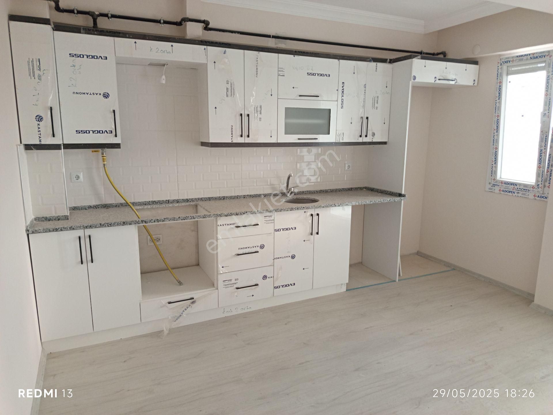 Akhisar Efendi Mahallesinde 2+1 100 Metrekare Ara Kat Sıfır Dairemiz Kiralıktır
