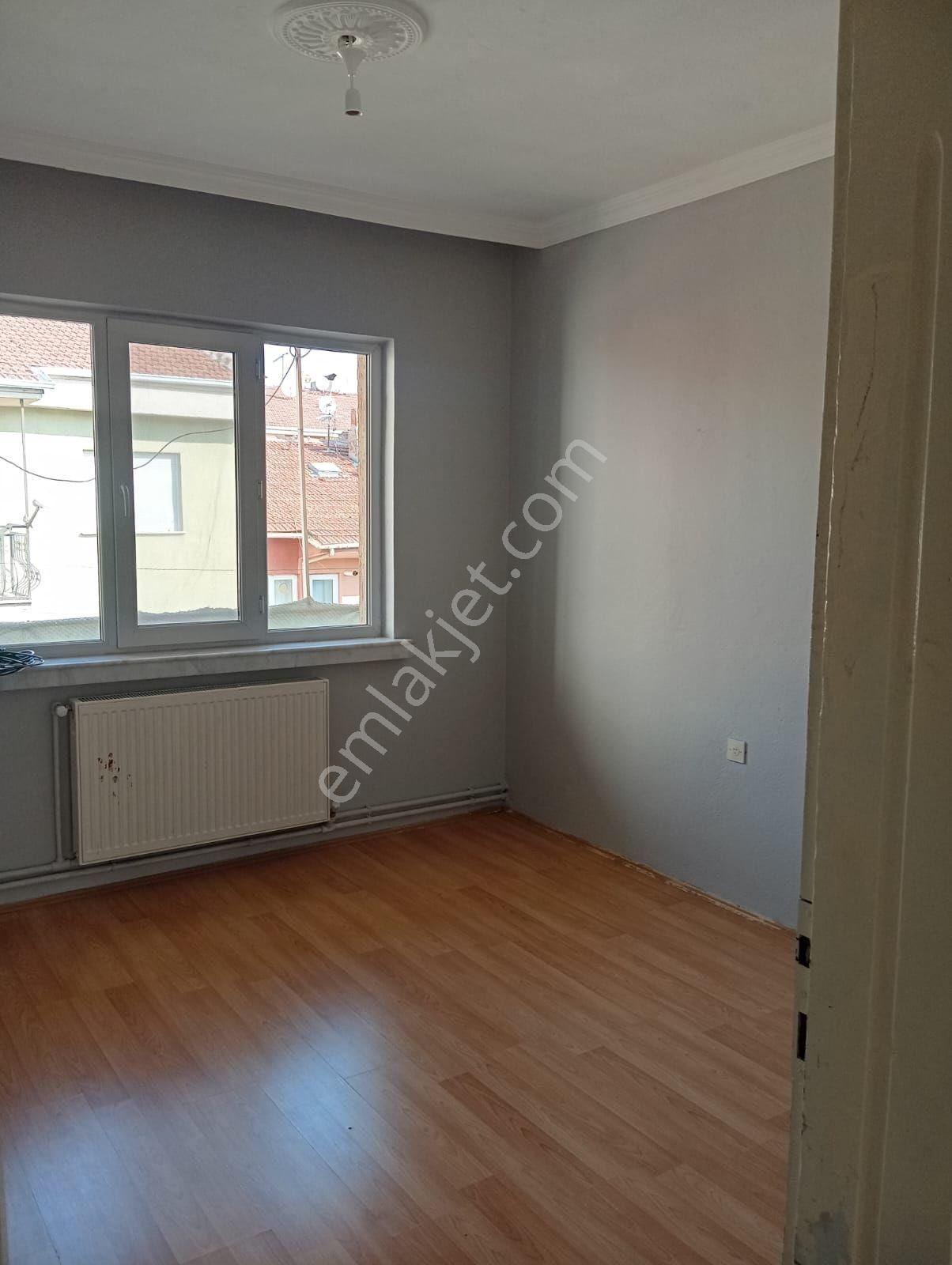 Levent Emlak'tan Ertaş Caddesi Yakını 3+1 Daire