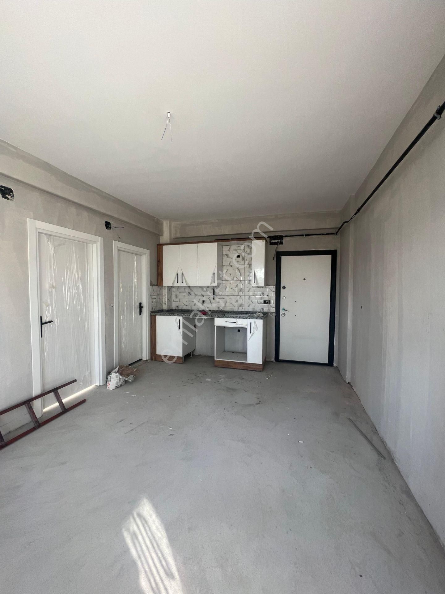 Soulmate Karşısı Çatalan Bulvarı Üzeri Güney Cepe 1+1 Lüks Daire
