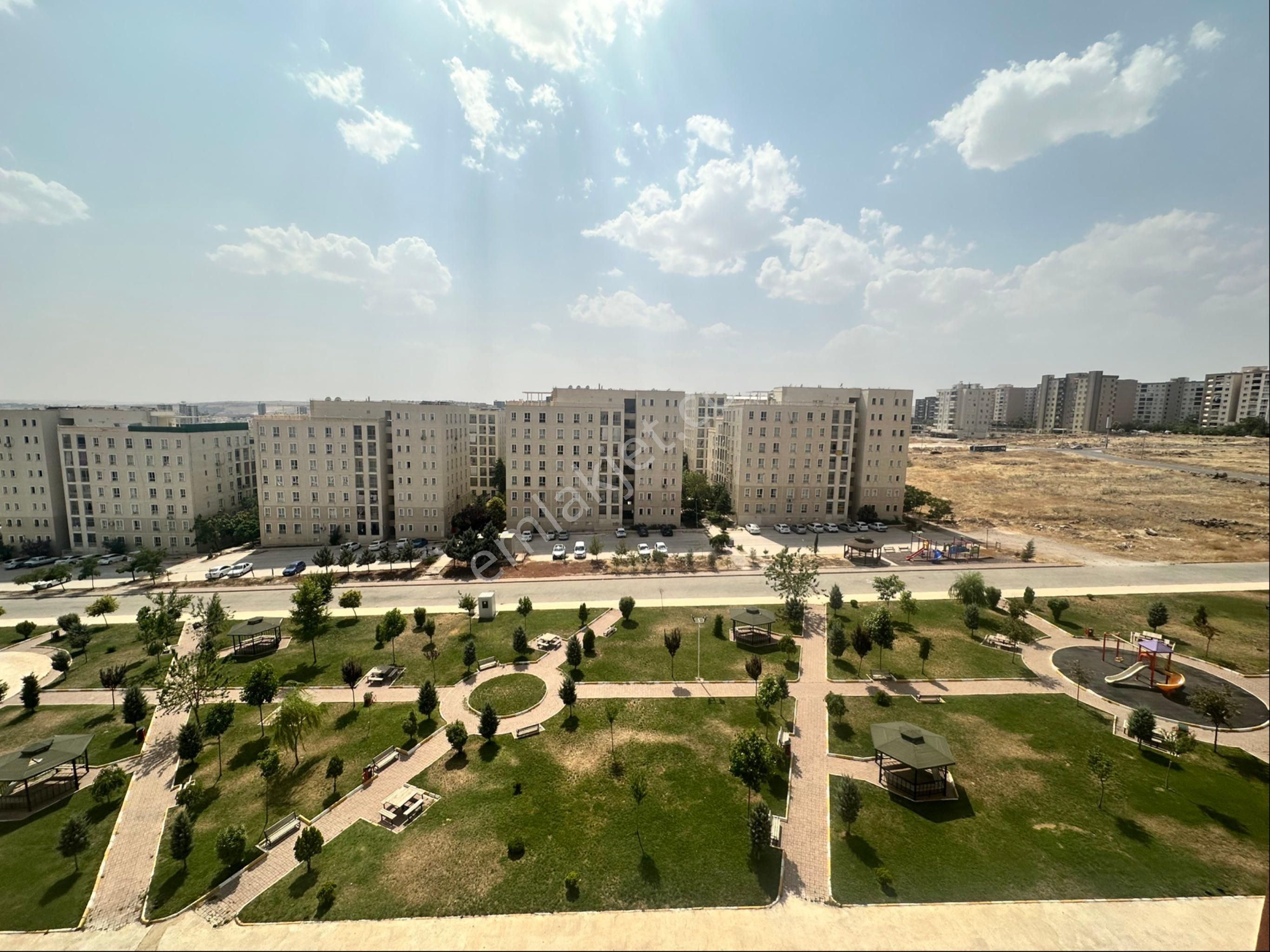 Cadde Seyran..kiralık..2+1/arakat Park Cepheli