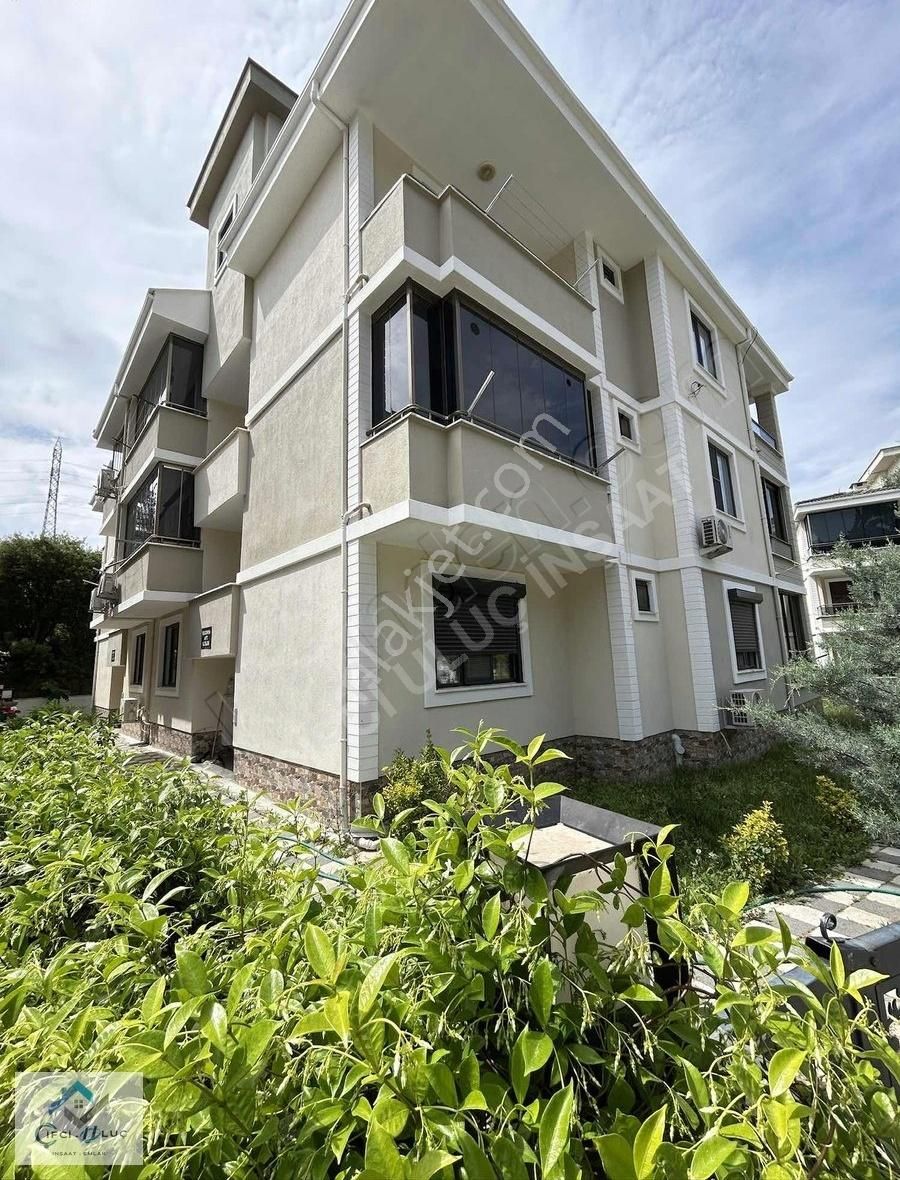 Altınoluk Amfi Tiyatro Bölgesinde Yaz-kış Kiralık 2+1 Daire