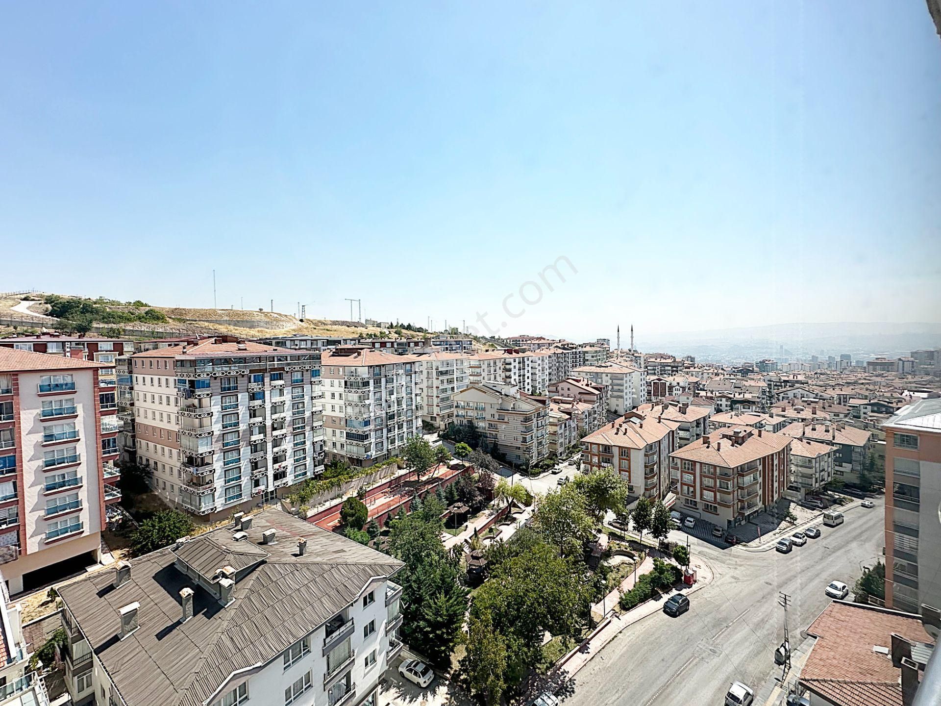 Cihandan Ankara Manzaralı Teleferik Son Durak'ta Site'de Daire