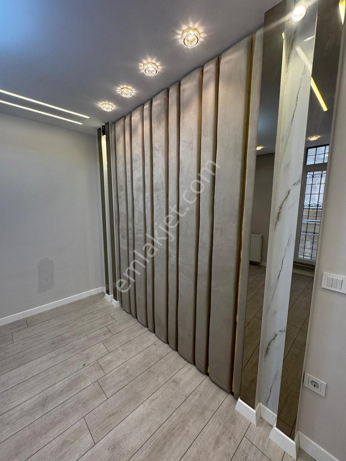 Metrobüse Yakın Lüks Yeni Bina Ferah 2+1 İskanlı Satılık Daire - Görsel 20