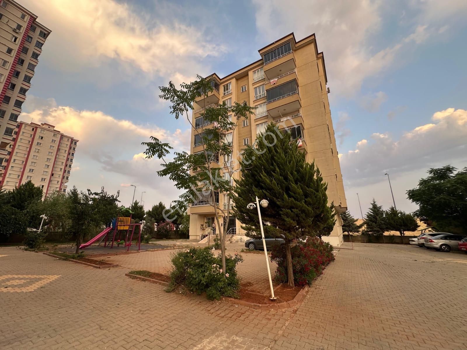 Ev Sahibinden İskanlı Cam Balkonlu-ara Kat Fırsat Daire
