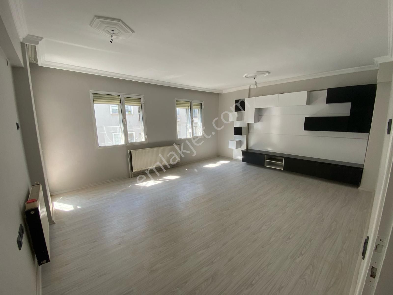 Buca Şirinyer Merkezde Güven Mah.de 3+1 135m2 Dgazlı Arakat Temiz Kiralık Daire