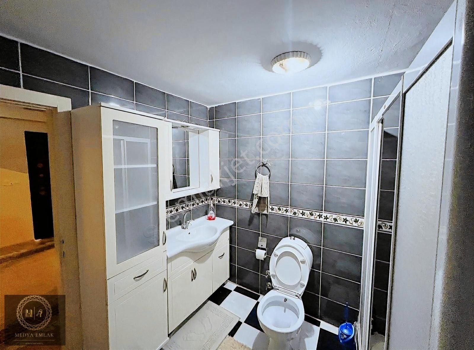 Bahçelievler Soğanlı Krediye Uygun Satılık 2+1 Yüksek Giriş