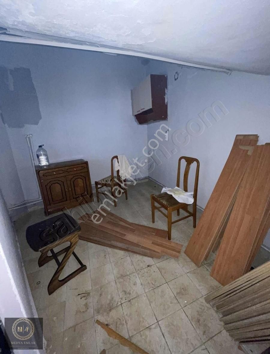 Bahçelievler Soğanlı Mh Köşe Başı Kiralık Dükkan