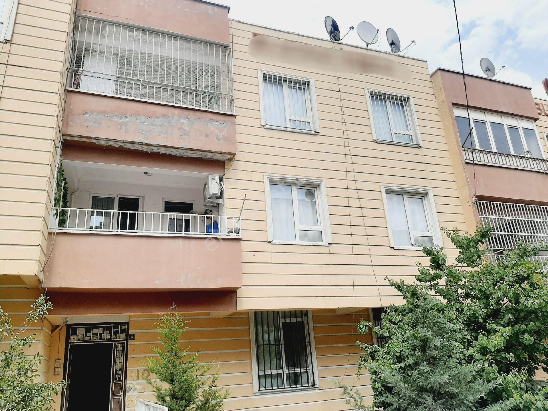 Devteştıde Satılık 2+1 Arakat Daire