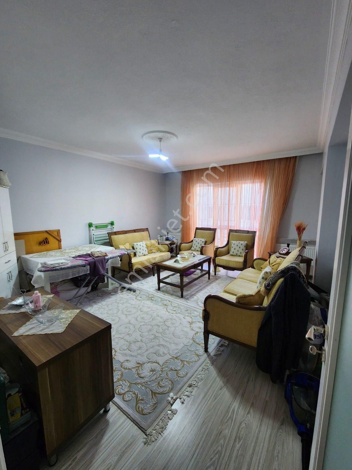 Sincan'a Merkezi Konumda 2+1 Ara Kat Asansörlü Satılık Daire!