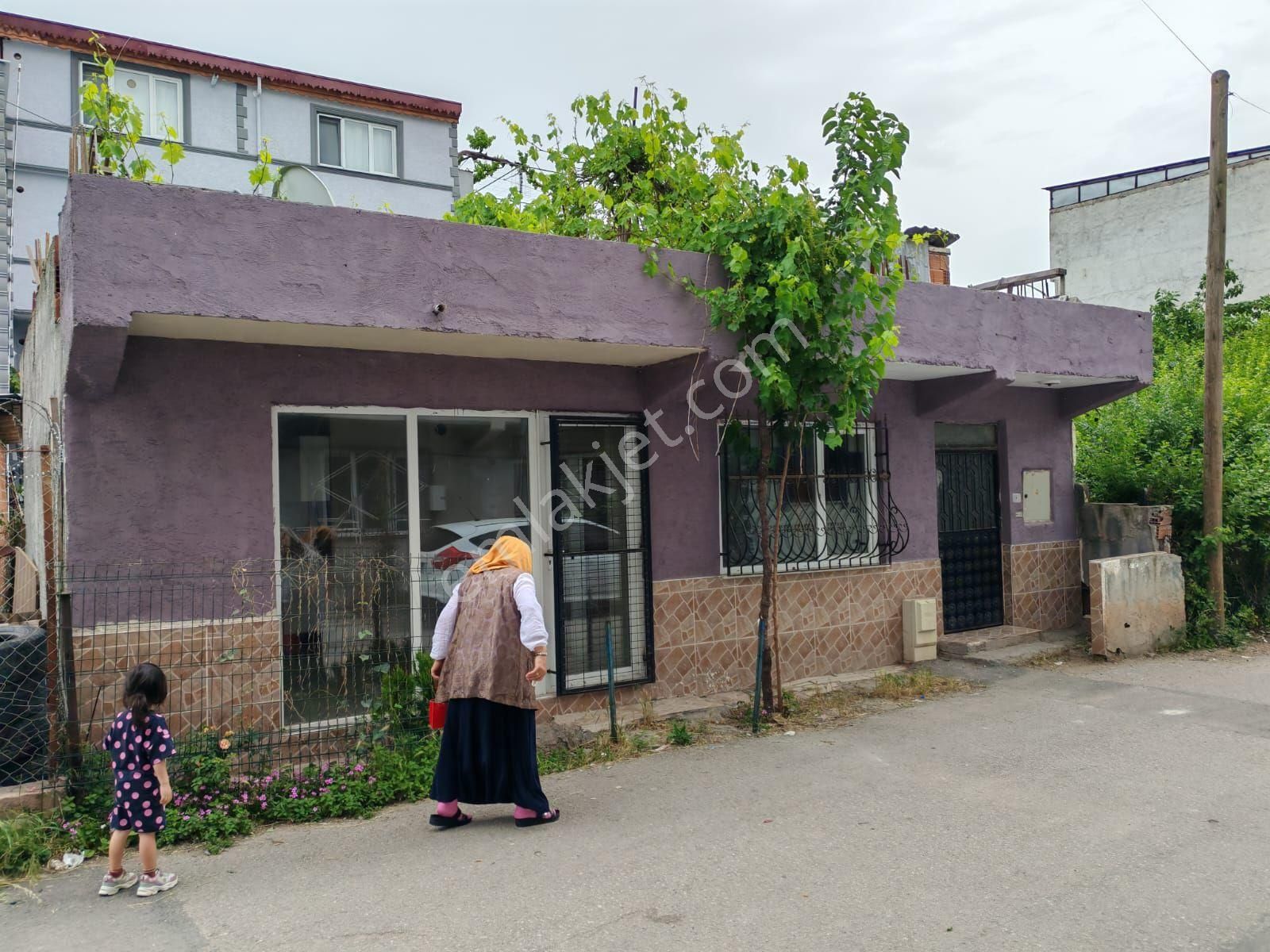 Yıldızevler Satılık Bahçeli Müstakil Ev