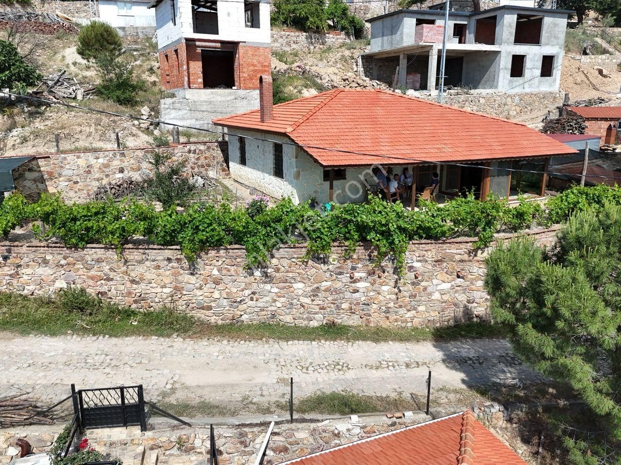 Burhaniye'de Doğanın Kalbinde Deniz Manzaralı Satılık Taş Ev - Görsel 30